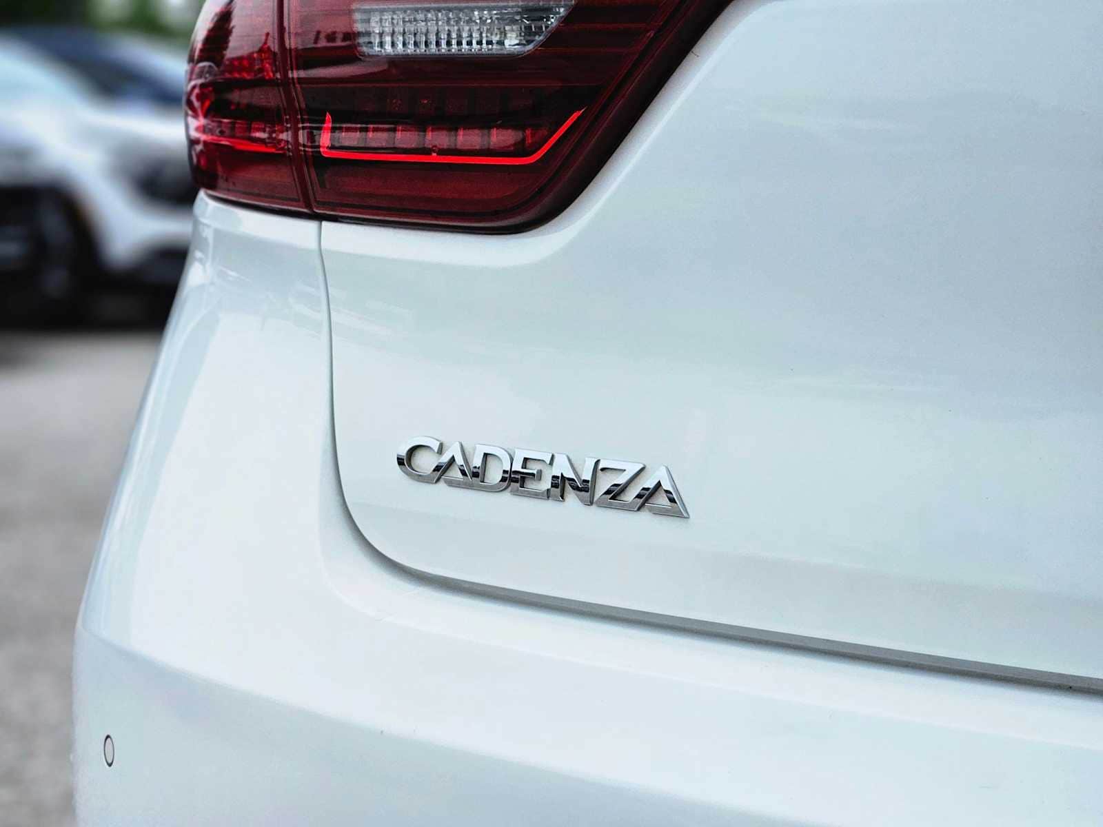2019 Kia Cadenza Technology 14