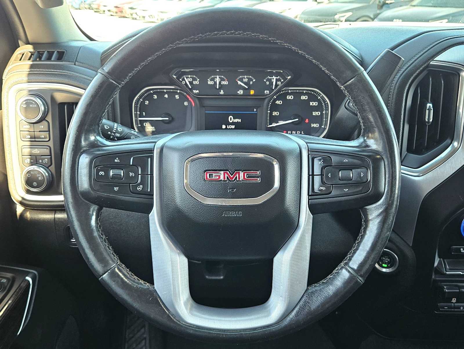 Thumbnail: 2022 GMC Sierra 1500 - 21