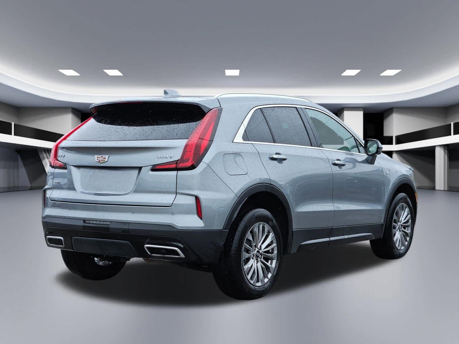 Thumbnail: 2025 Cadillac XT4 - 6