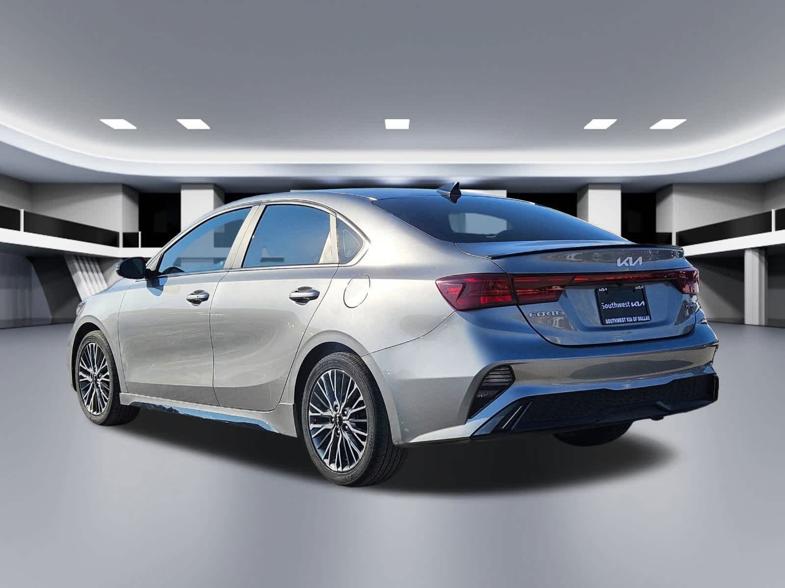 Thumbnail: 2024 Kia Forte - 4