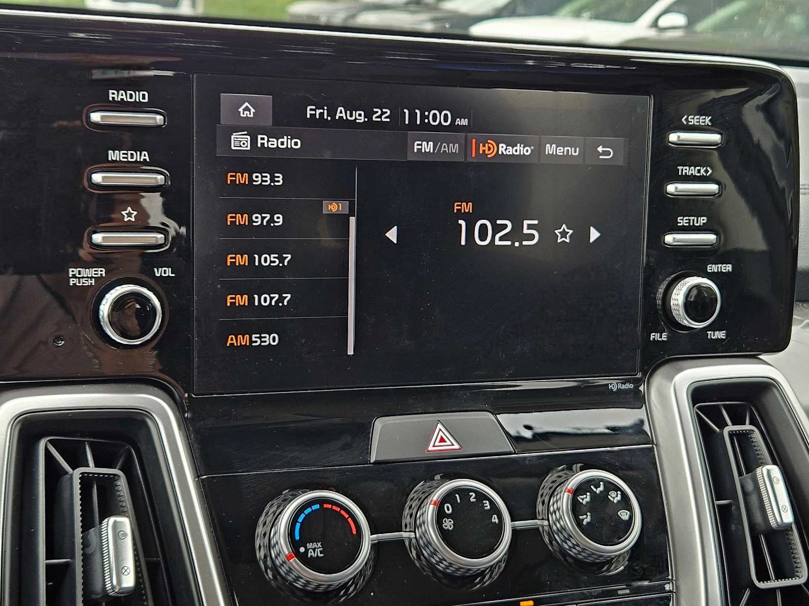 Thumbnail: 2023 Kia Sorento - 19