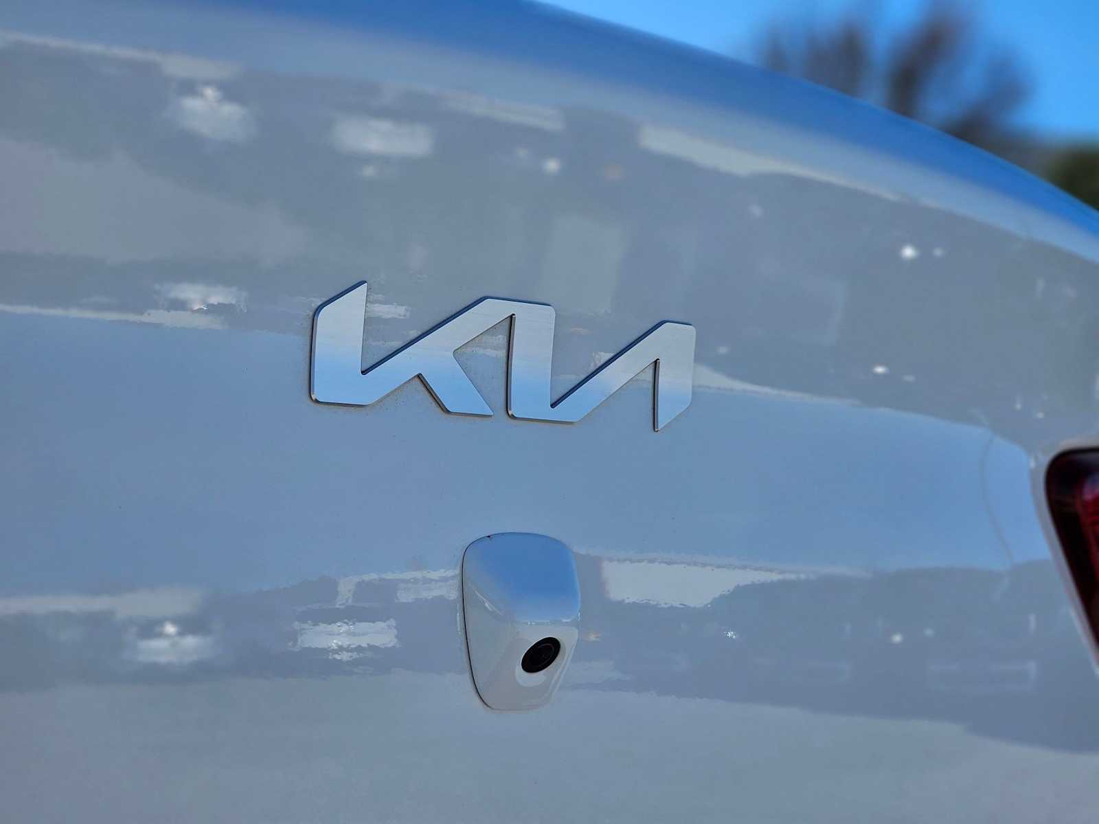 Thumbnail: 2023 Kia Rio - 12