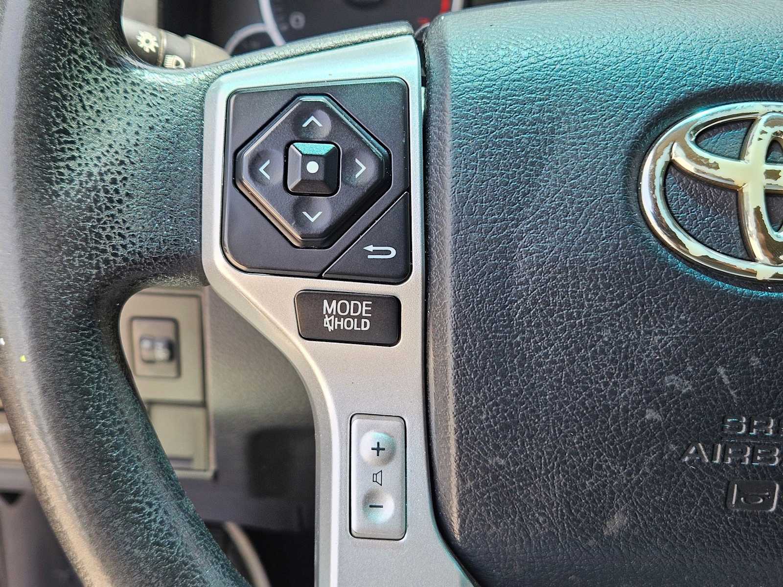 Thumbnail: 2016 Toyota Tundra - 22