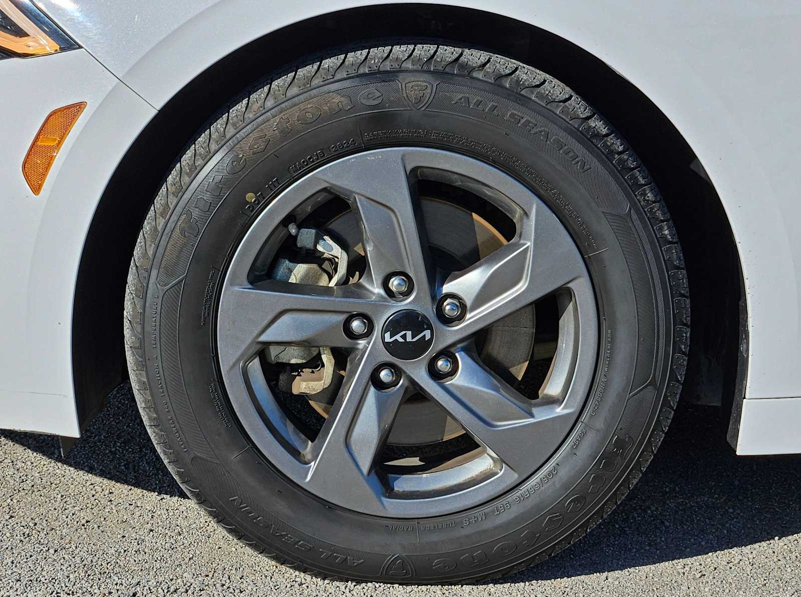 Thumbnail: 2023 Kia K5 - 14