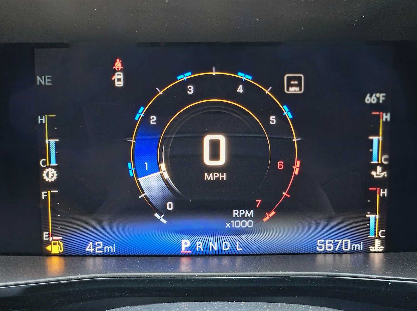 Thumbnail: 2023 Chevrolet Colorado - 25