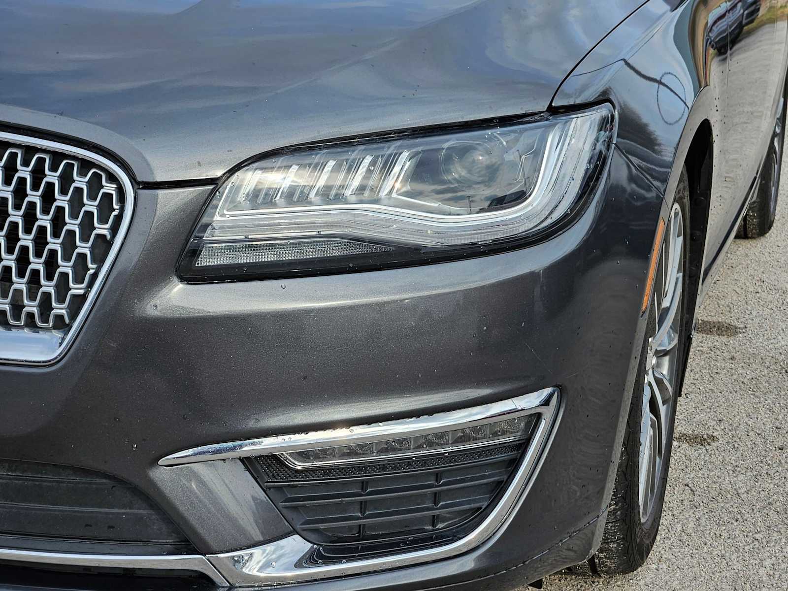 Thumbnail: 2019 Lincoln MKZ - 10