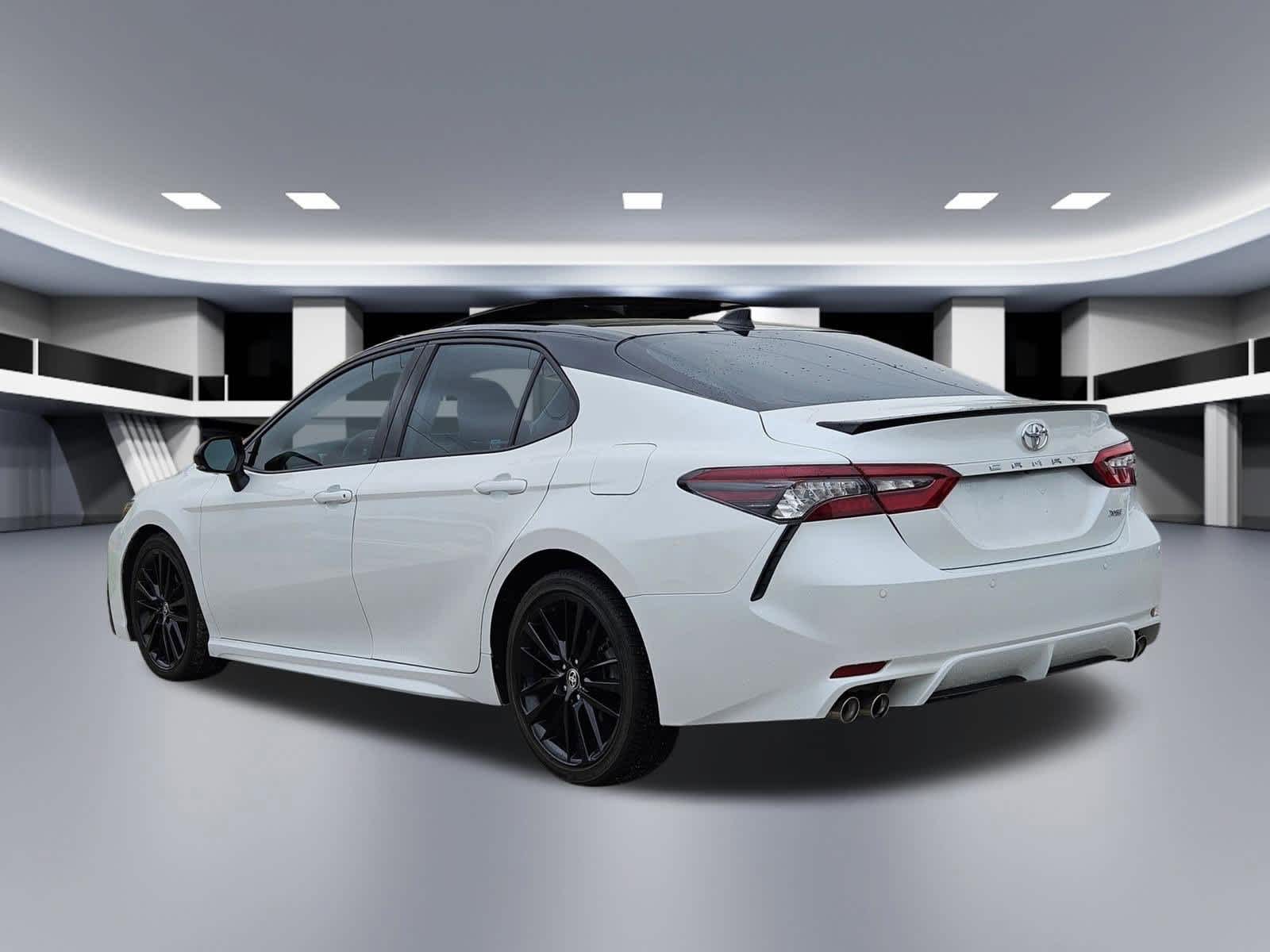 Thumbnail: 2022 Toyota Camry - 4
