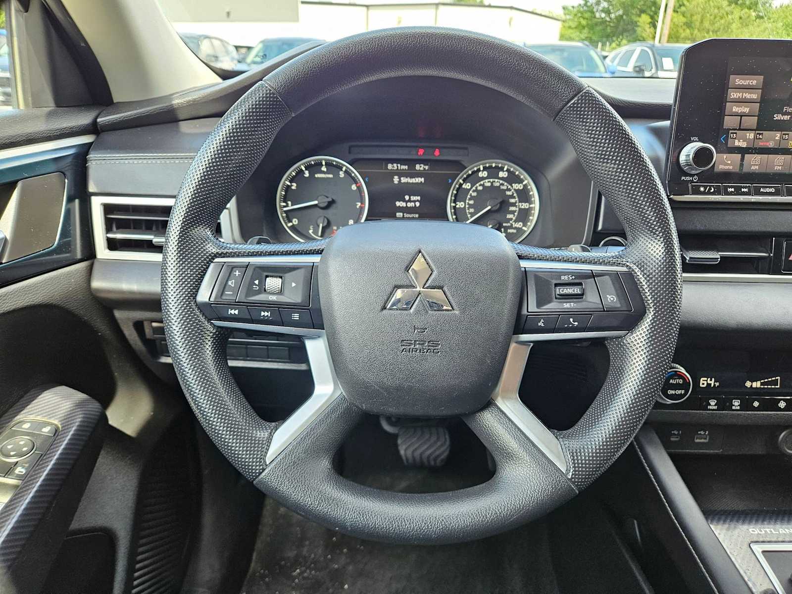Thumbnail: 2022 Mitsubishi Outlander - 21