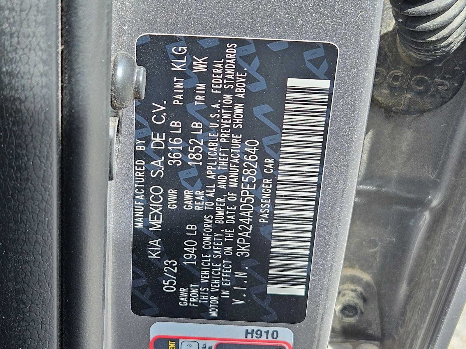 Thumbnail: 2023 Kia Rio - 19