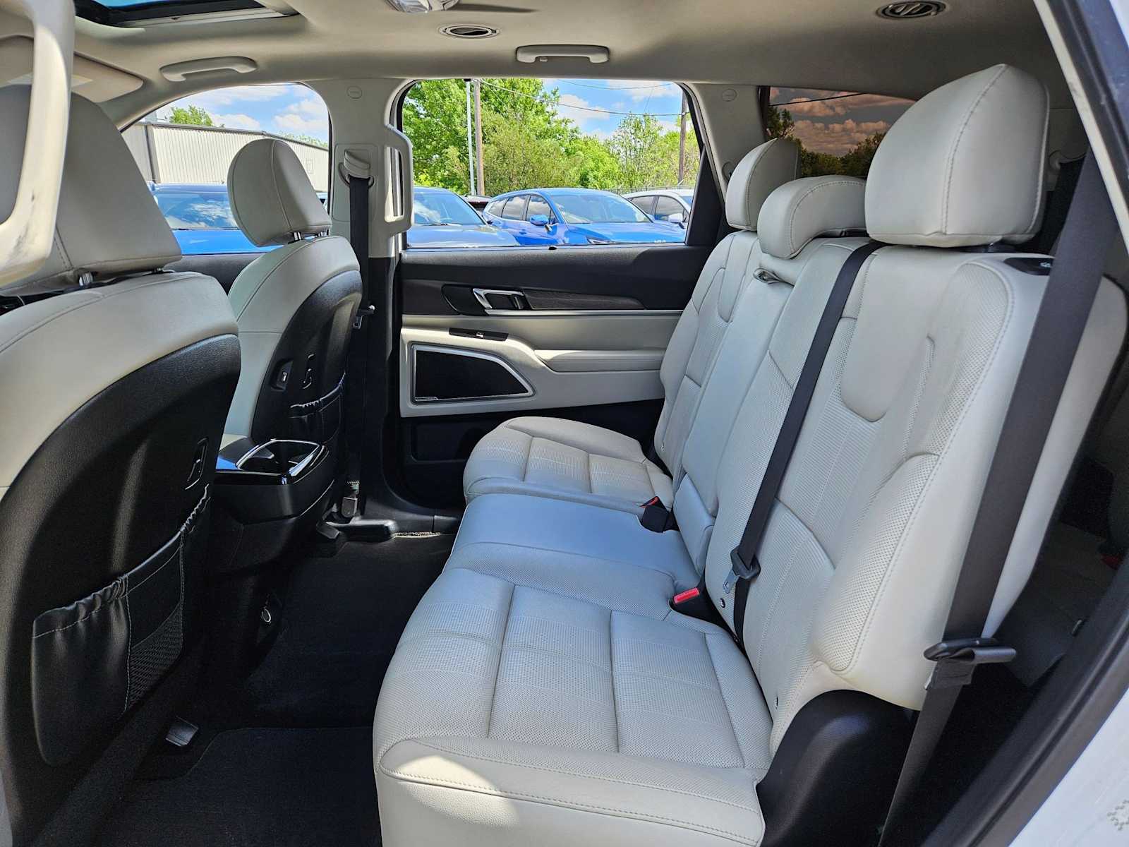 Thumbnail: 2020 Kia Telluride - 18