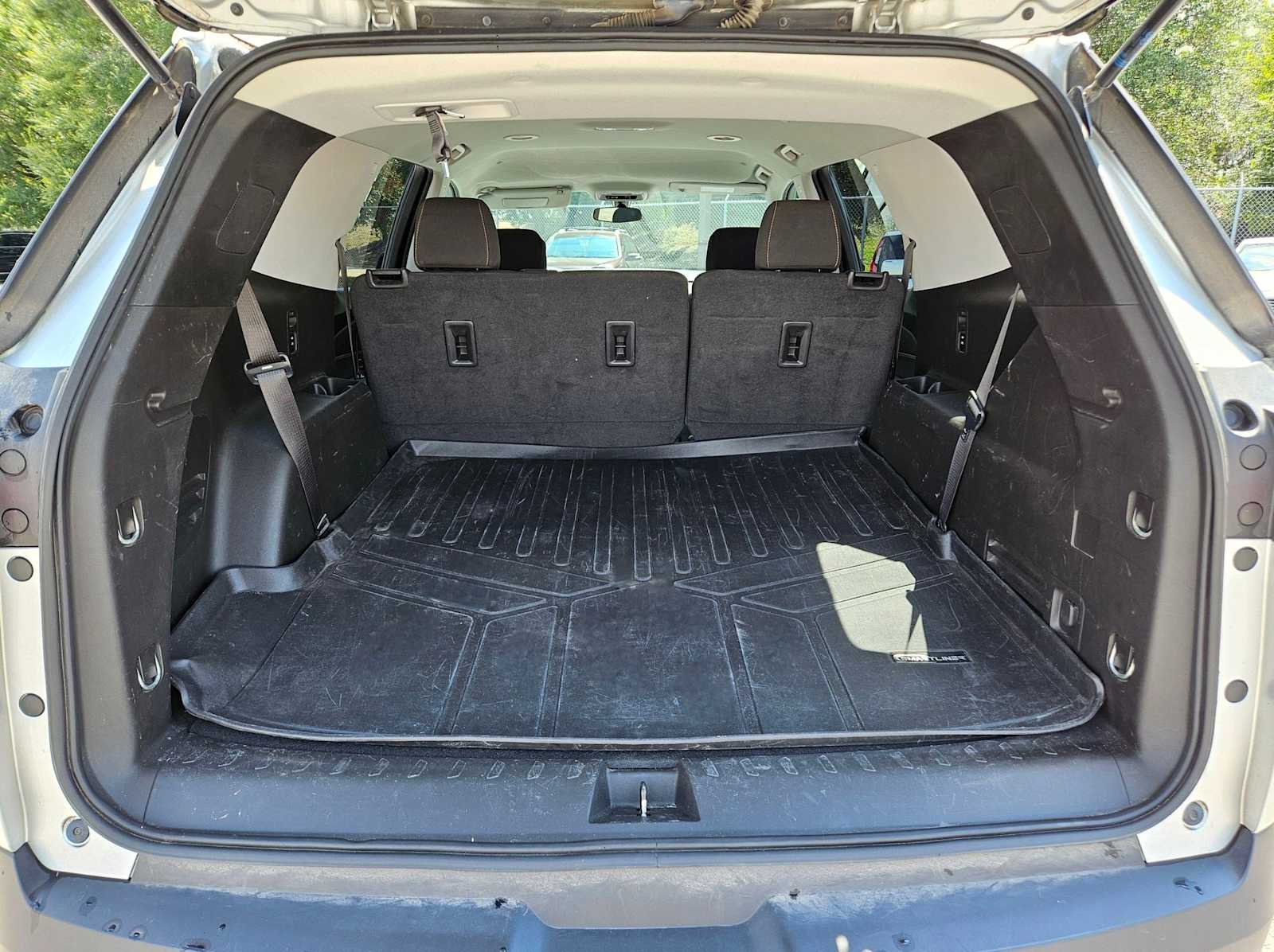 Thumbnail: 2019 Chevrolet Traverse - 25