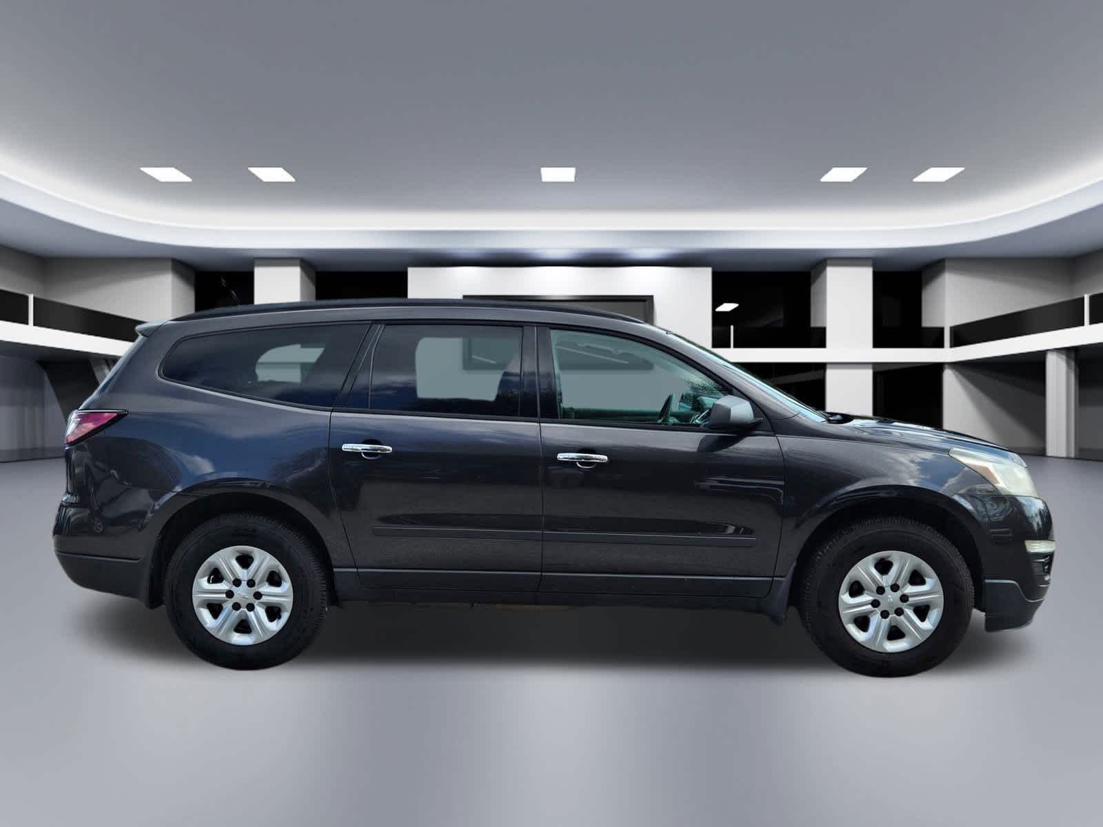 Thumbnail: 2014 Chevrolet Traverse - 7