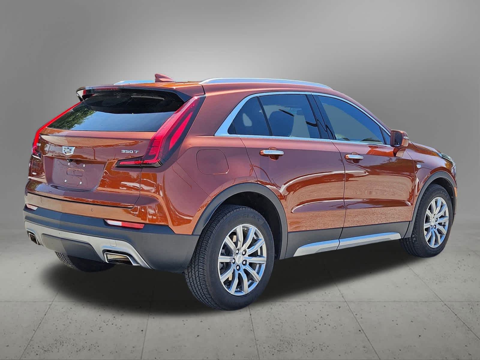 Thumbnail: 2021 Cadillac XT4 - 5