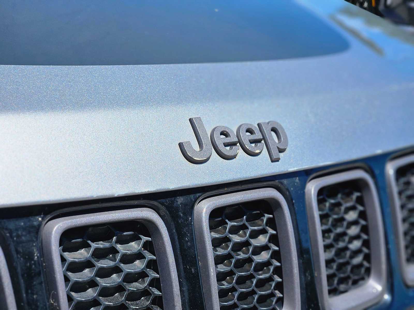 Thumbnail: 2018 Jeep Compass - 11