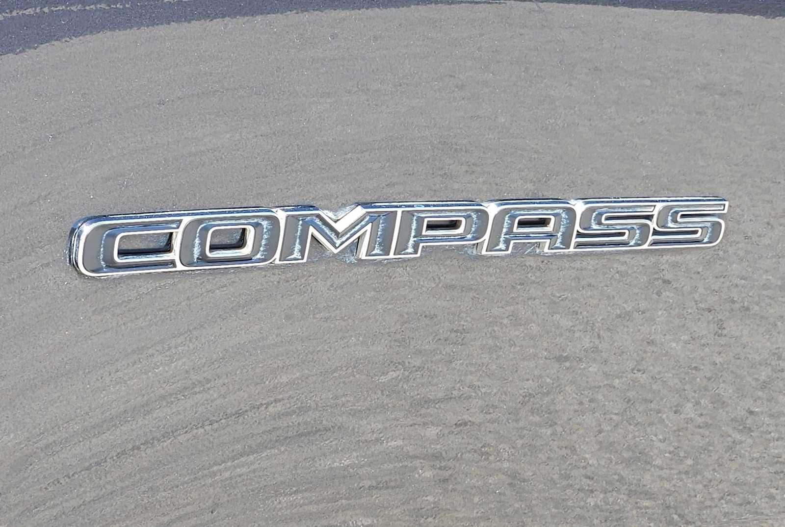 Thumbnail: 2022 Jeep Compass - 12