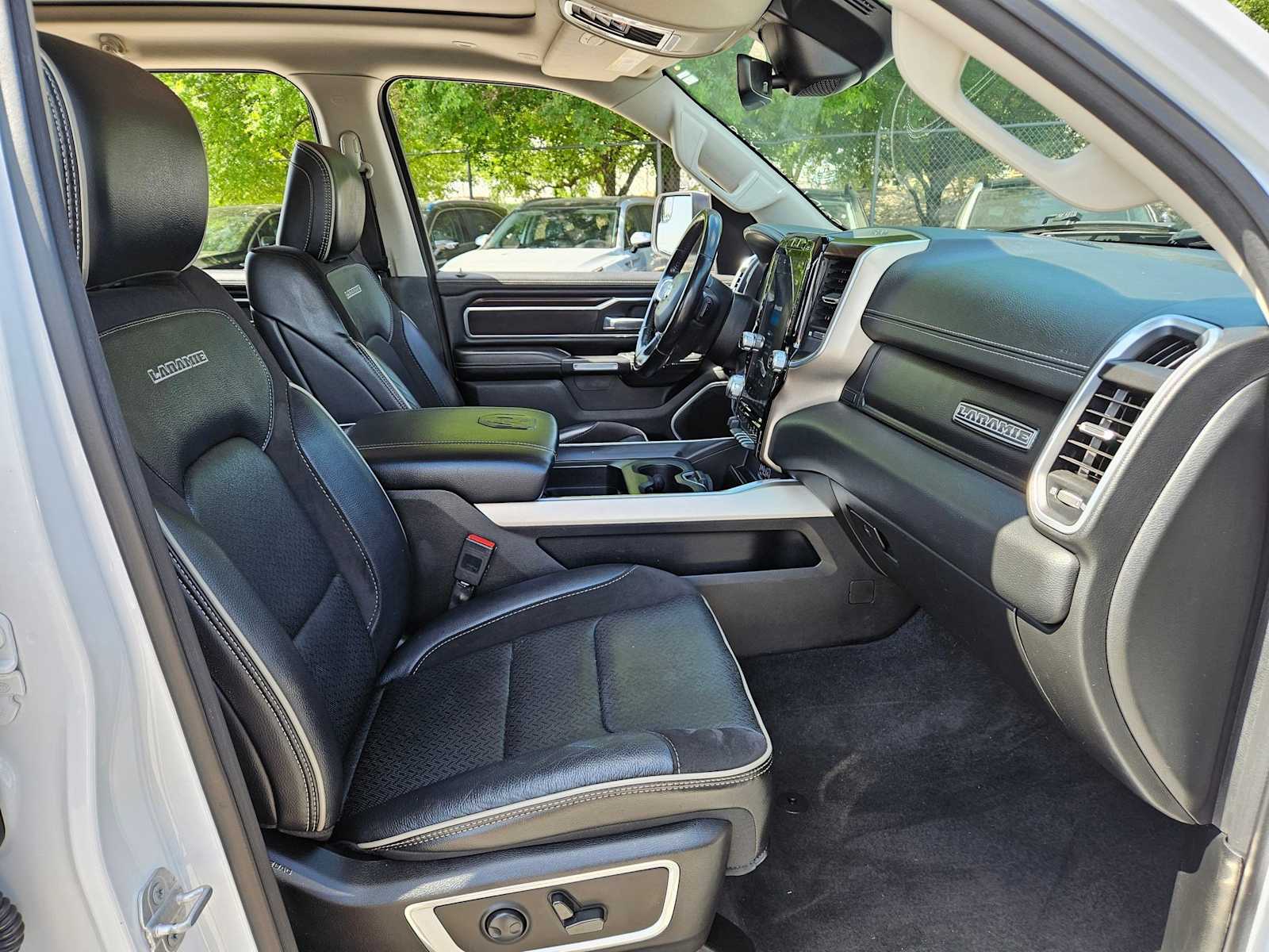 Thumbnail: 2022 RAM 1500 - 22