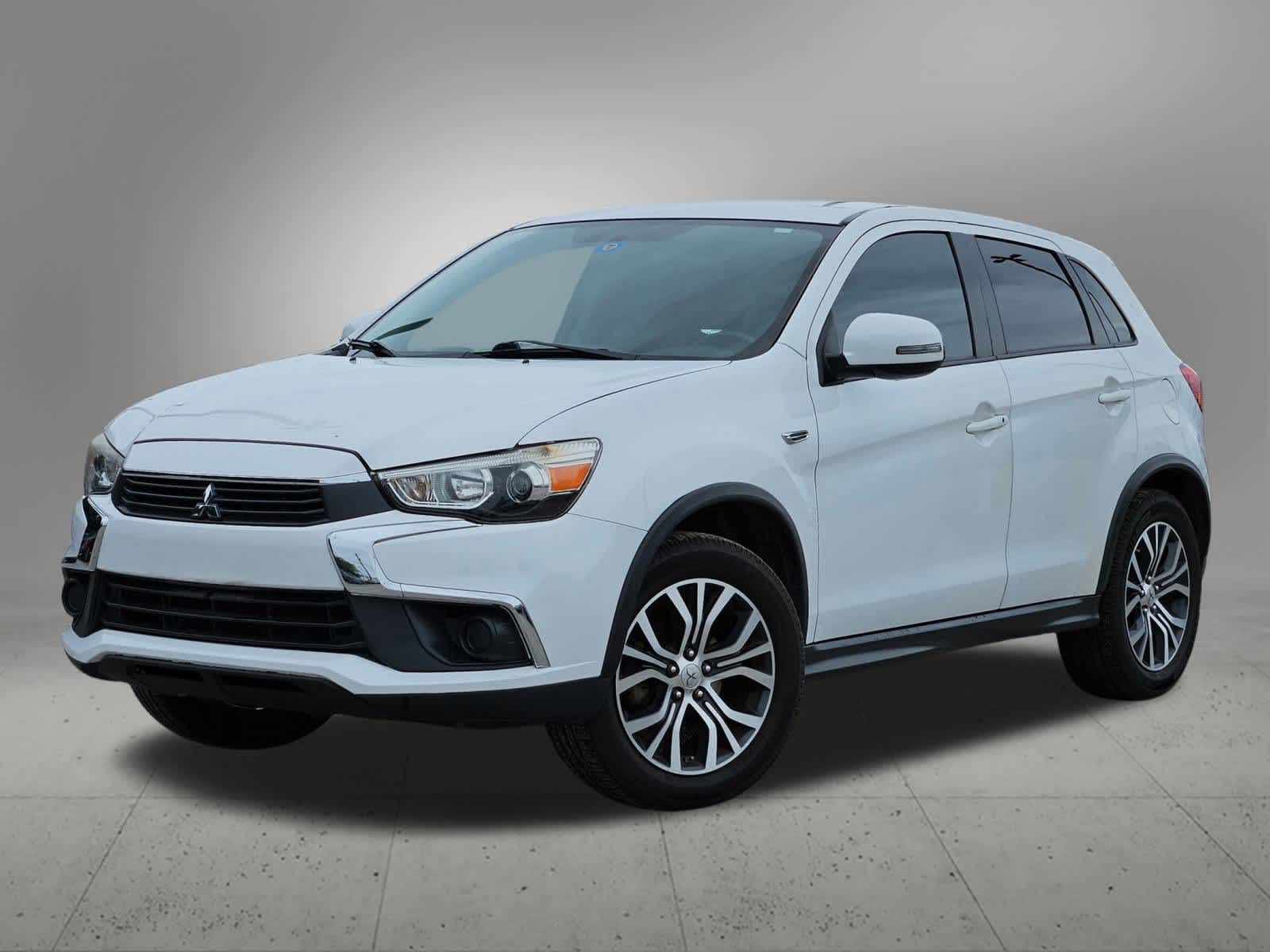 Thumbnail: 2017 Mitsubishi Outlander Sport - 1