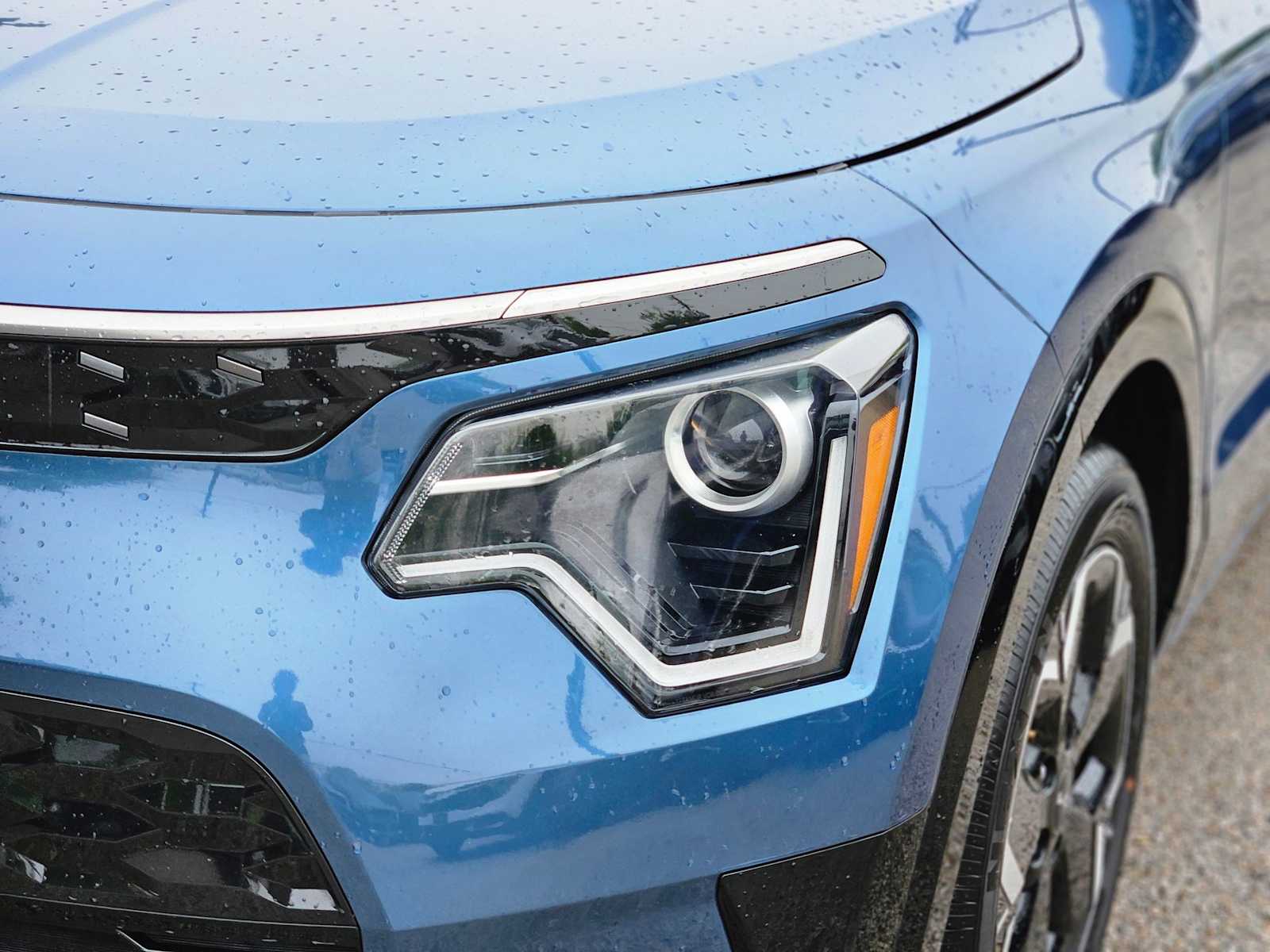 Thumbnail: 2023 Kia Niro - 11