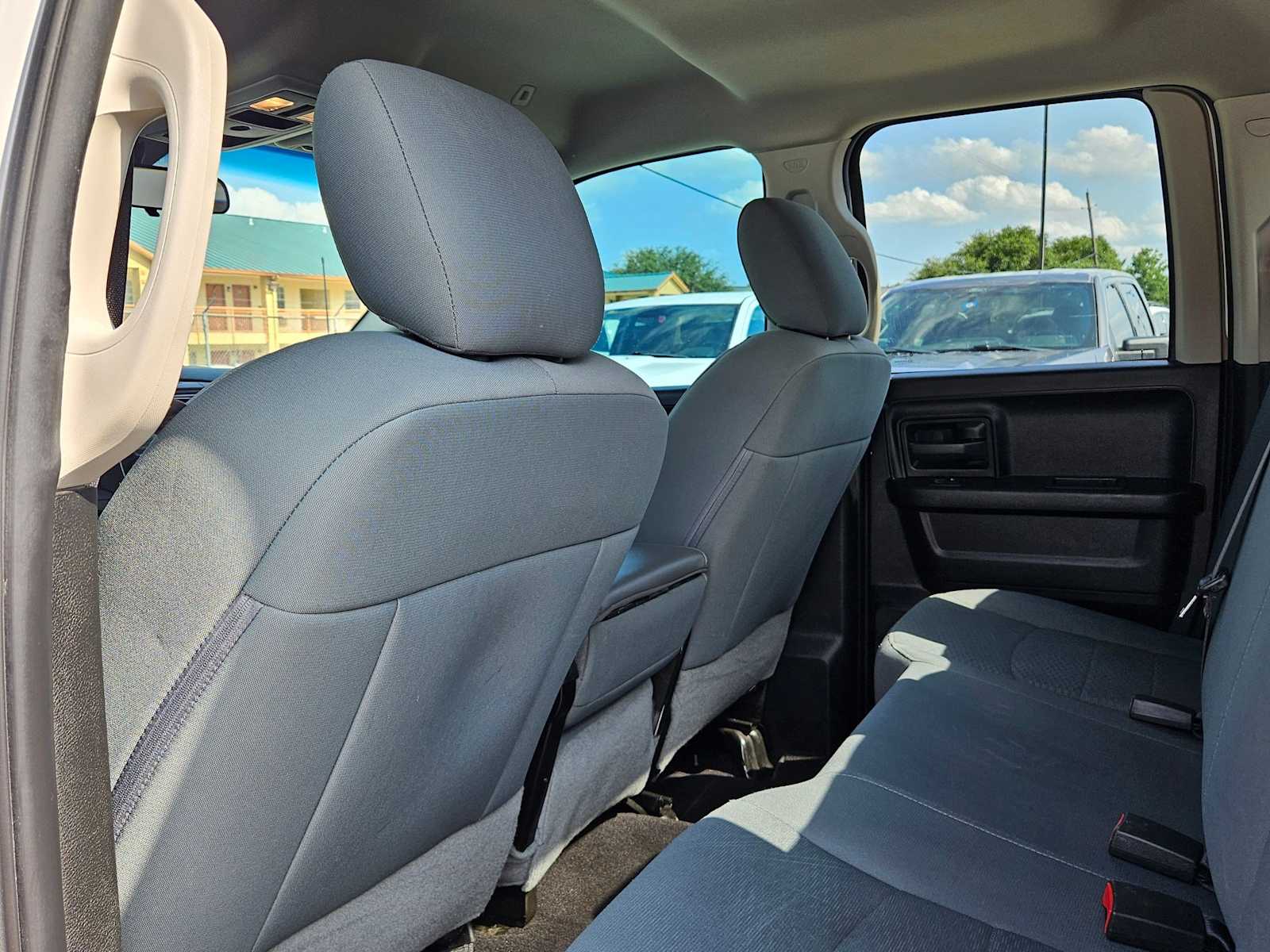 Thumbnail: 2019 RAM 1500 Classic - 15