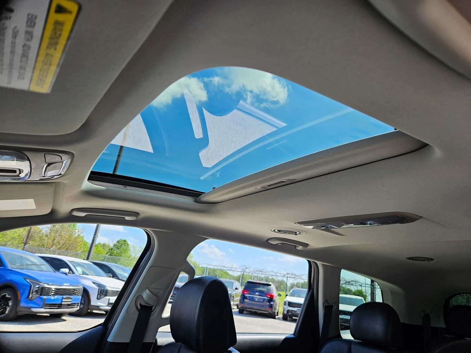 Thumbnail: 2025 Kia Telluride - 17