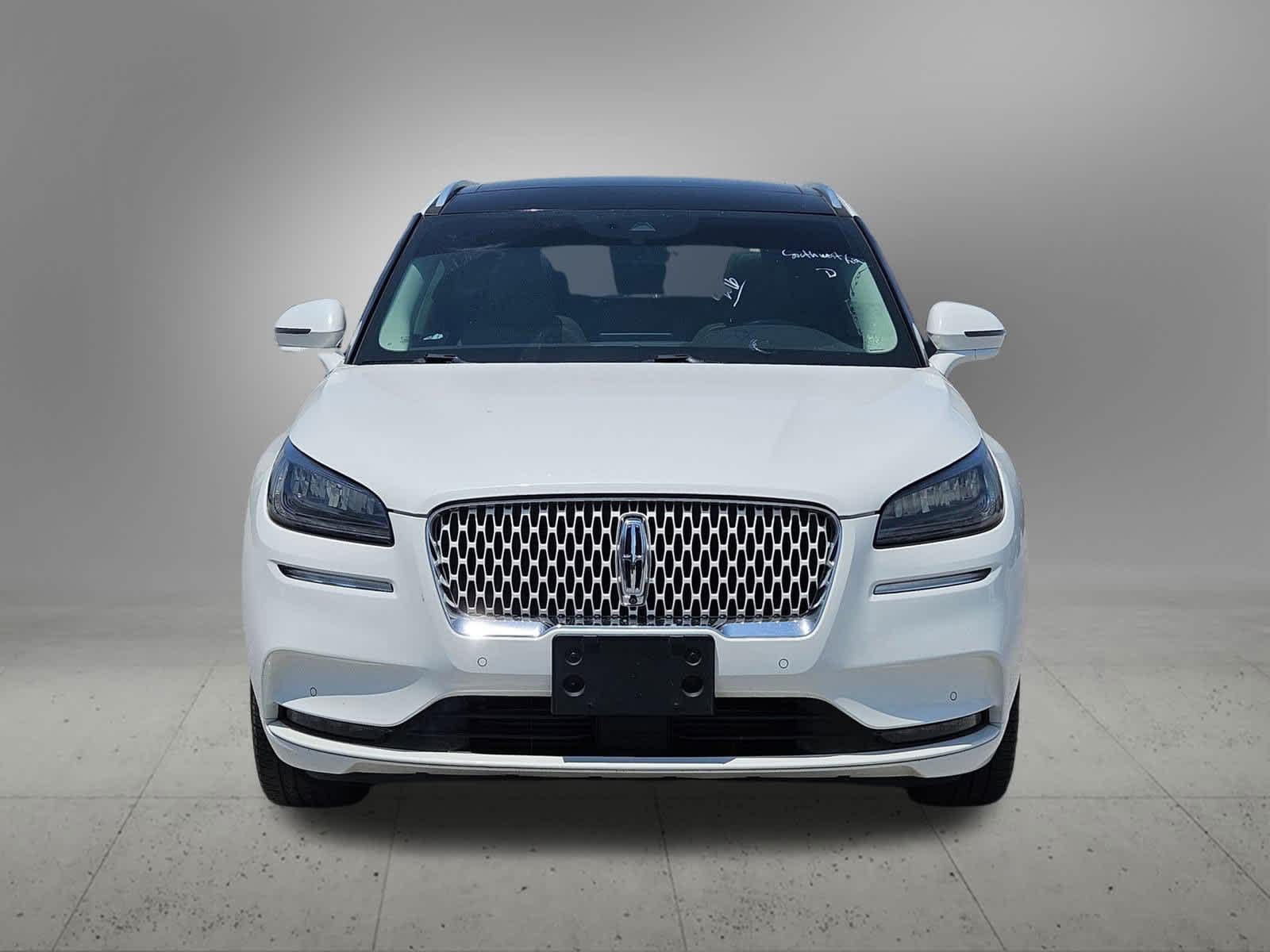 Thumbnail: 2021 Lincoln Corsair - 9