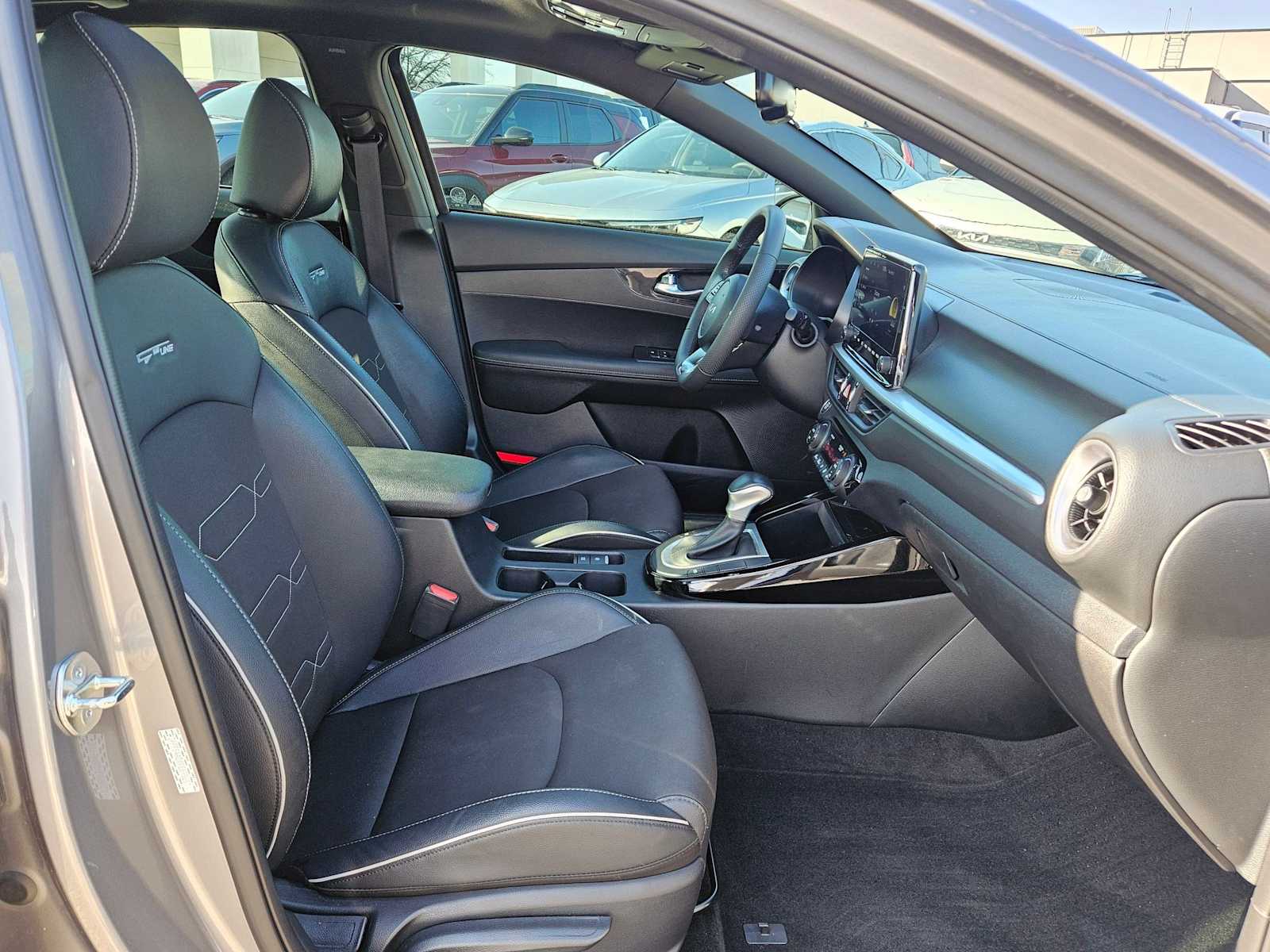 Thumbnail: 2024 Kia Forte - 23