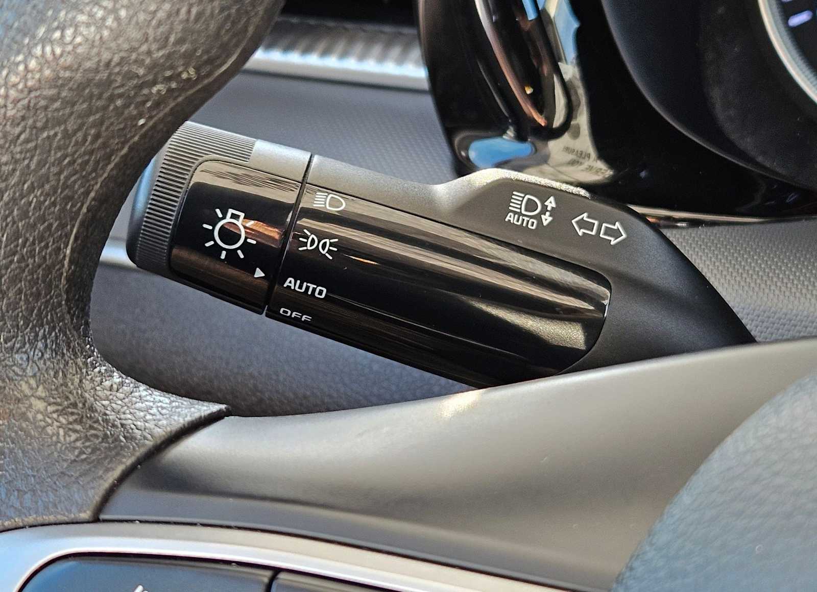 Thumbnail: 2023 Kia K5 - 26