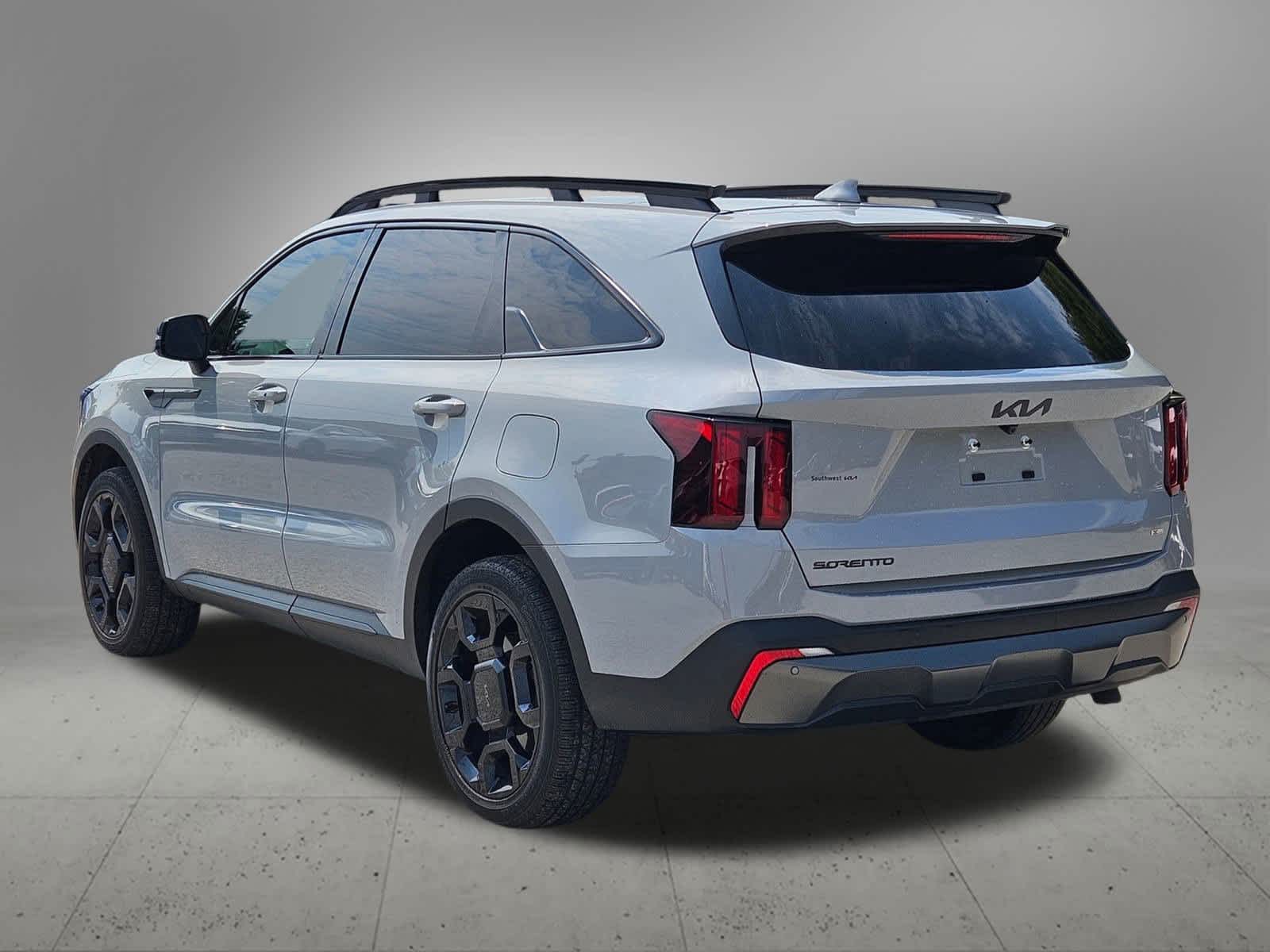 2025 Kia Sorento X-Line EX photo 2