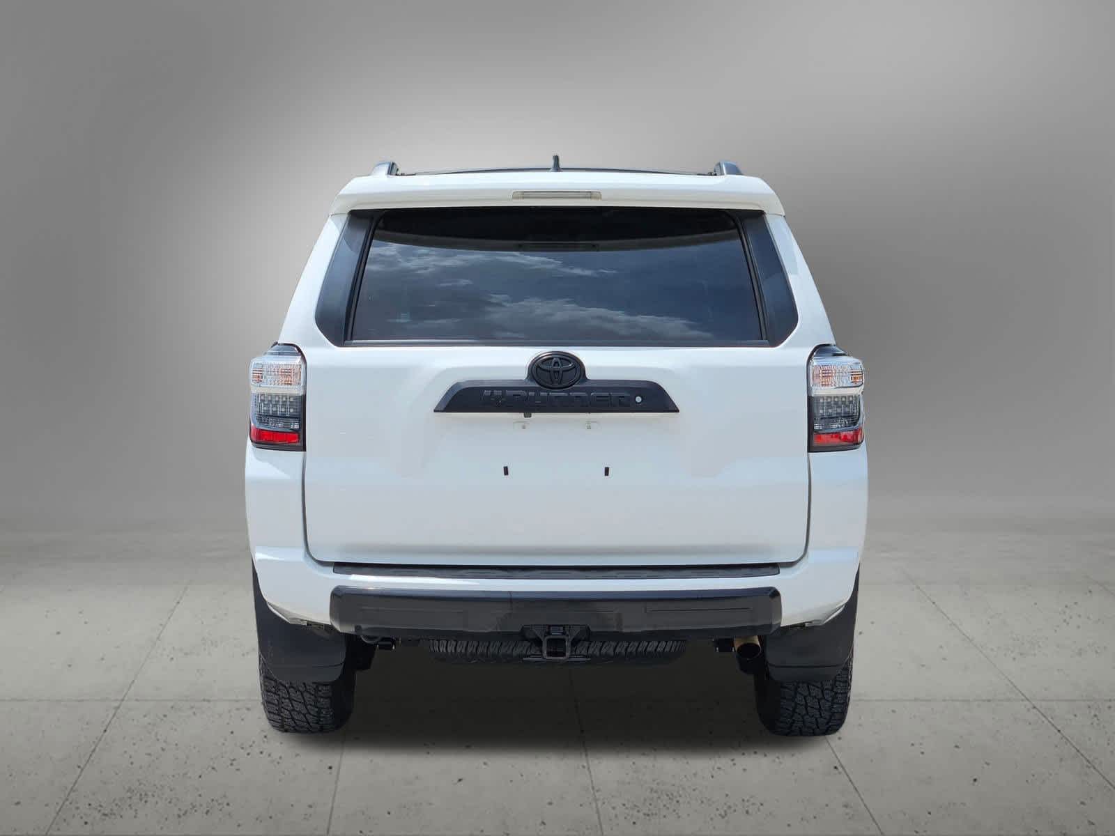 Thumbnail: 2019 Toyota 4Runner - 5