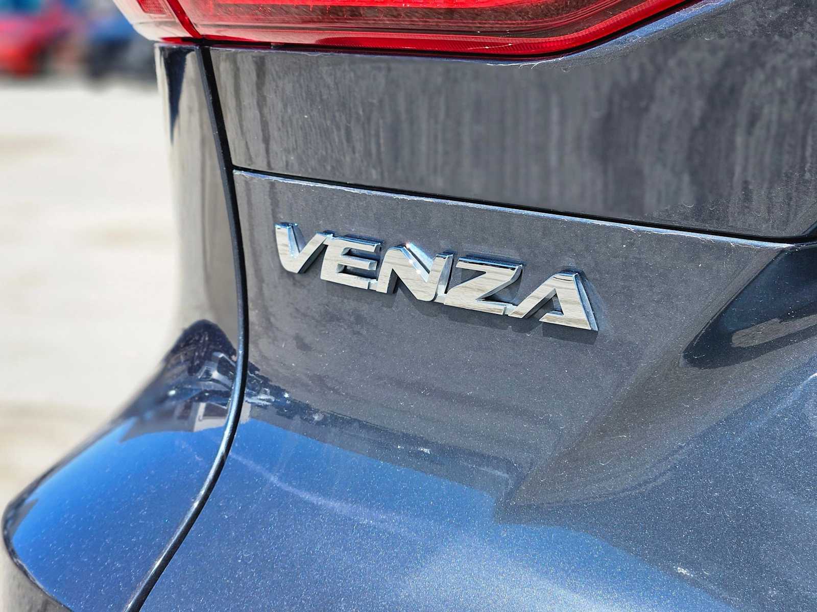 Thumbnail: 2023 Toyota Venza - 13