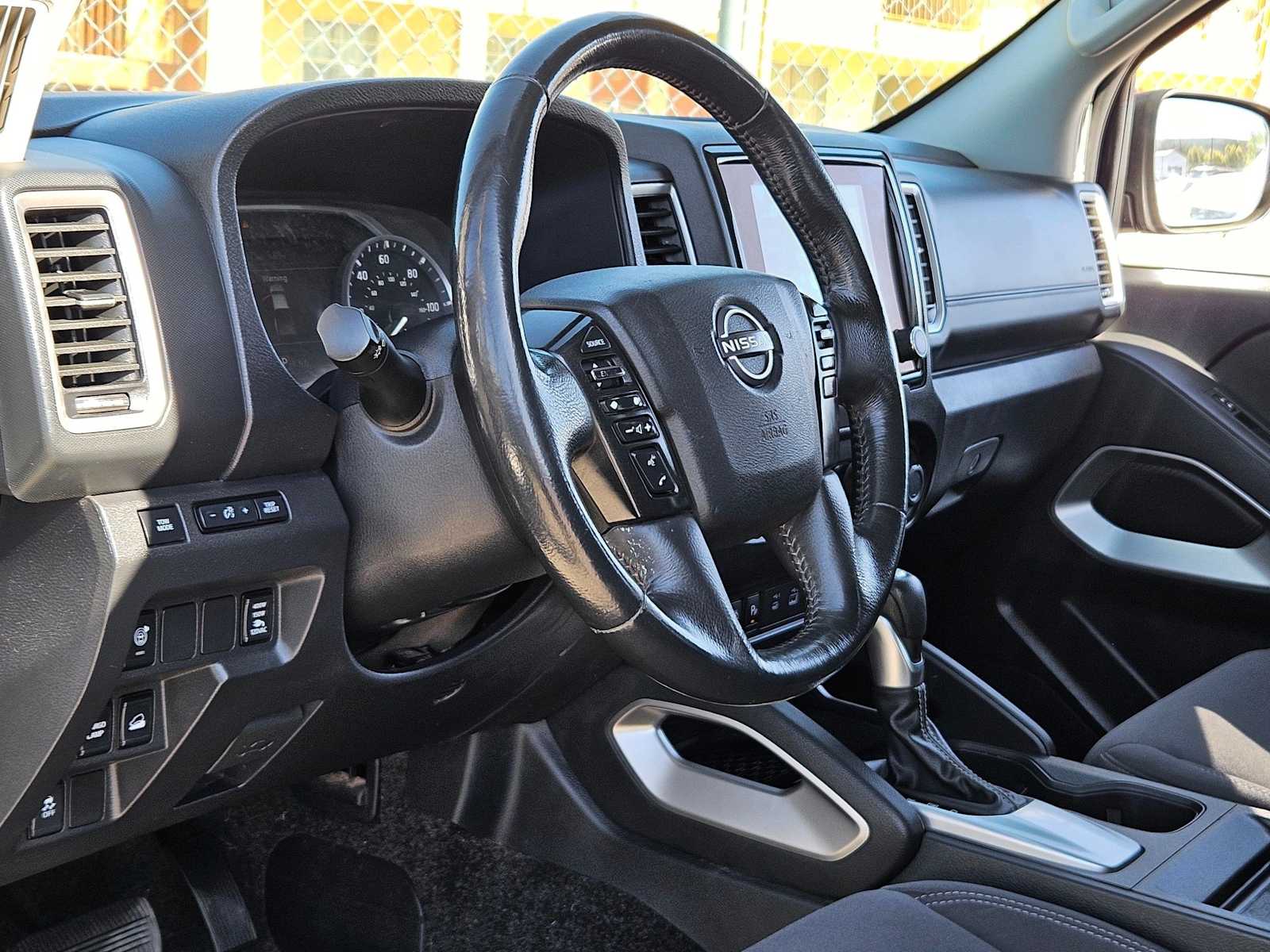 Thumbnail: 2023 Nissan Frontier - 2