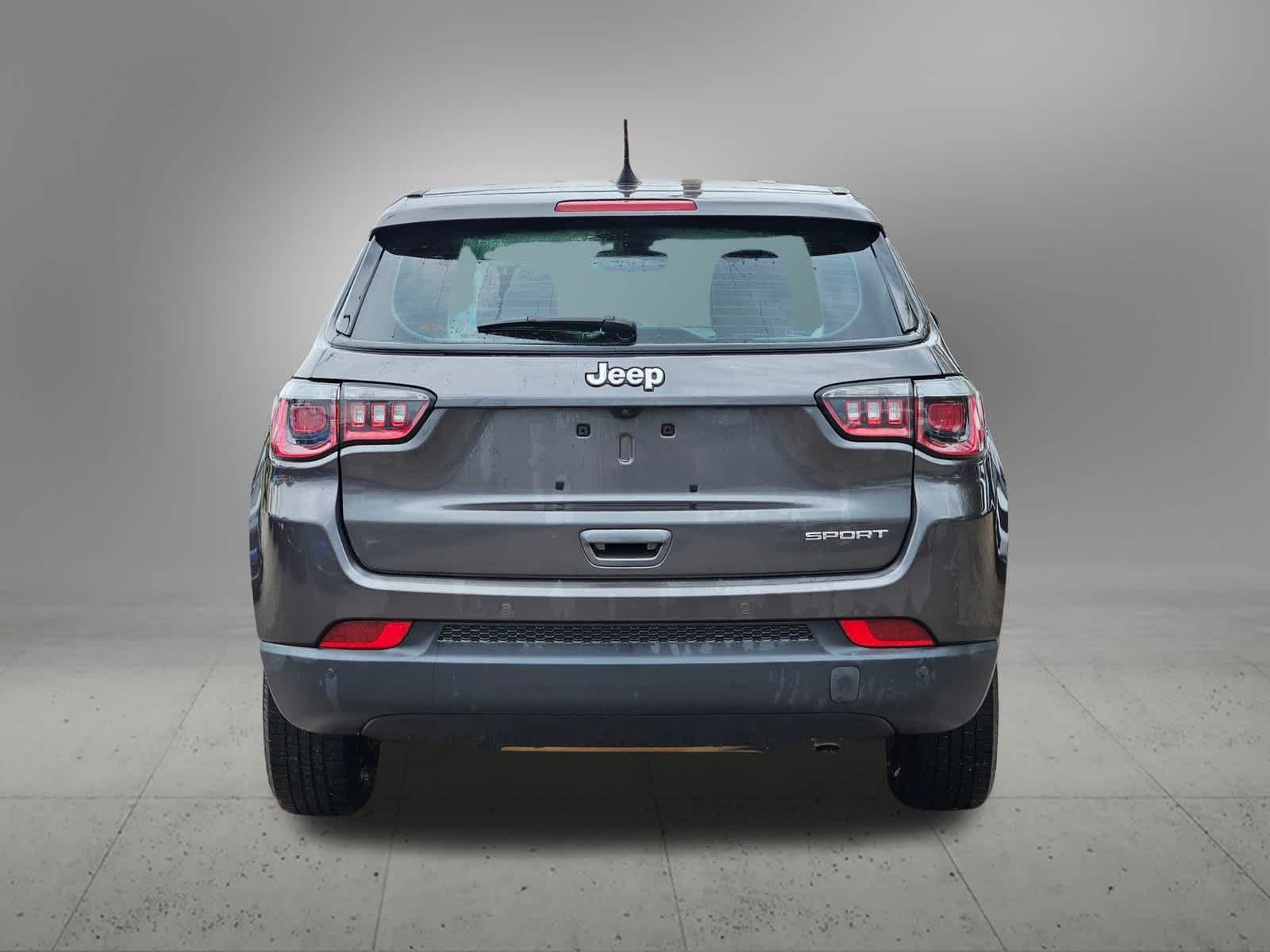 2019 Jeep Compass Sport photo 3