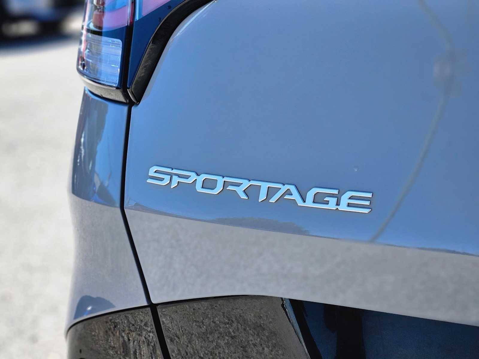 Thumbnail: 2023 Kia Sportage - 13