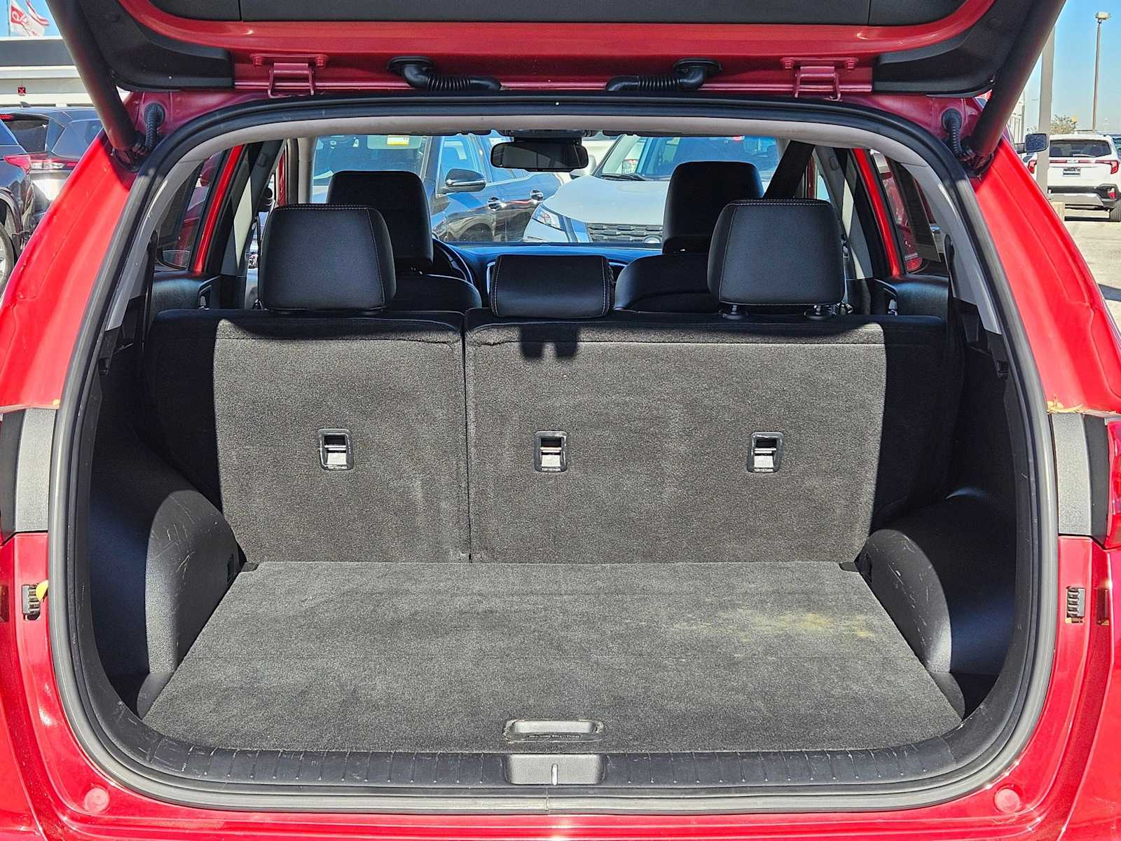 Thumbnail: 2022 Kia Sportage - 28