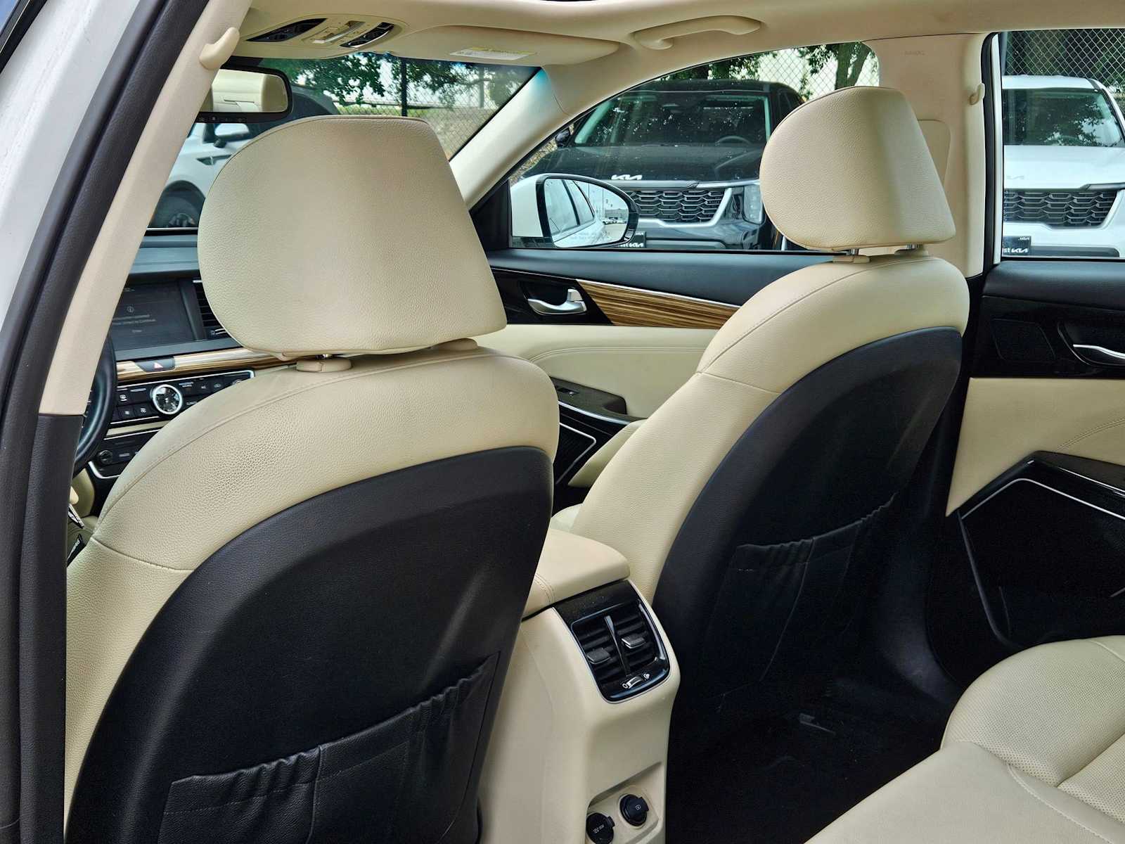 2019 Kia Cadenza Technology 19
