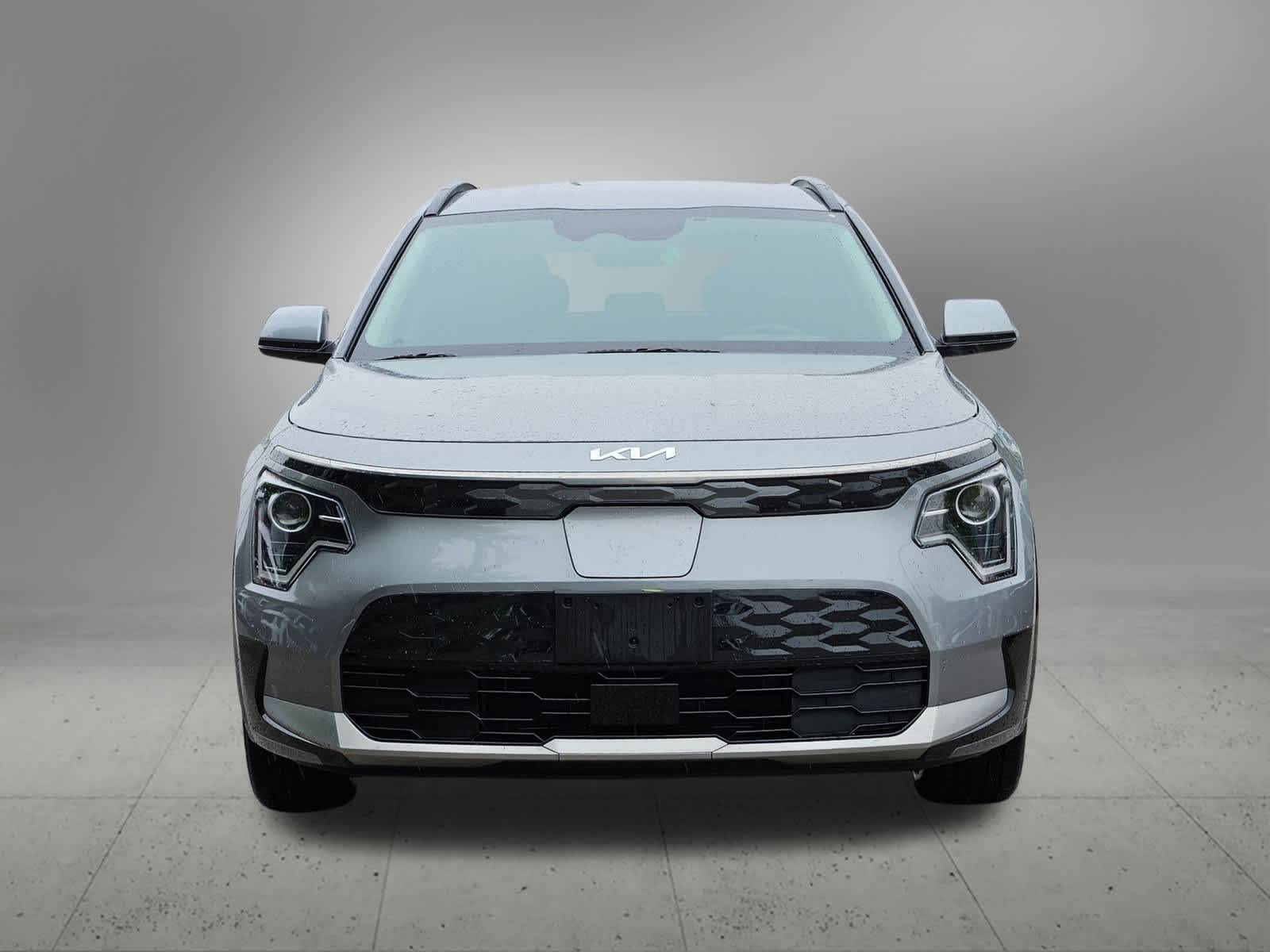 Thumbnail: 2023 Kia Niro - 9