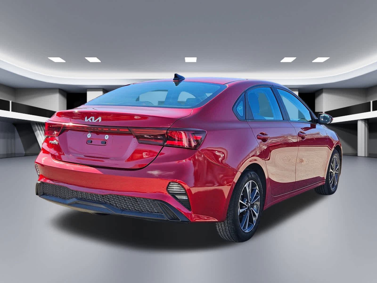 Thumbnail: 2024 Kia Forte - 5