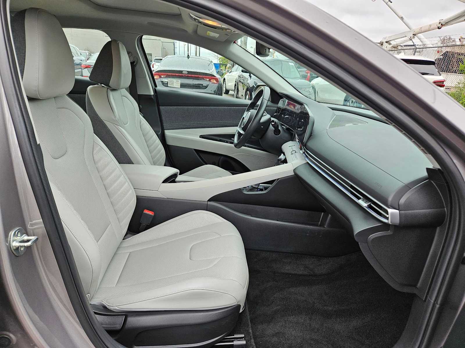 Thumbnail: 2024 Hyundai Elantra - 20