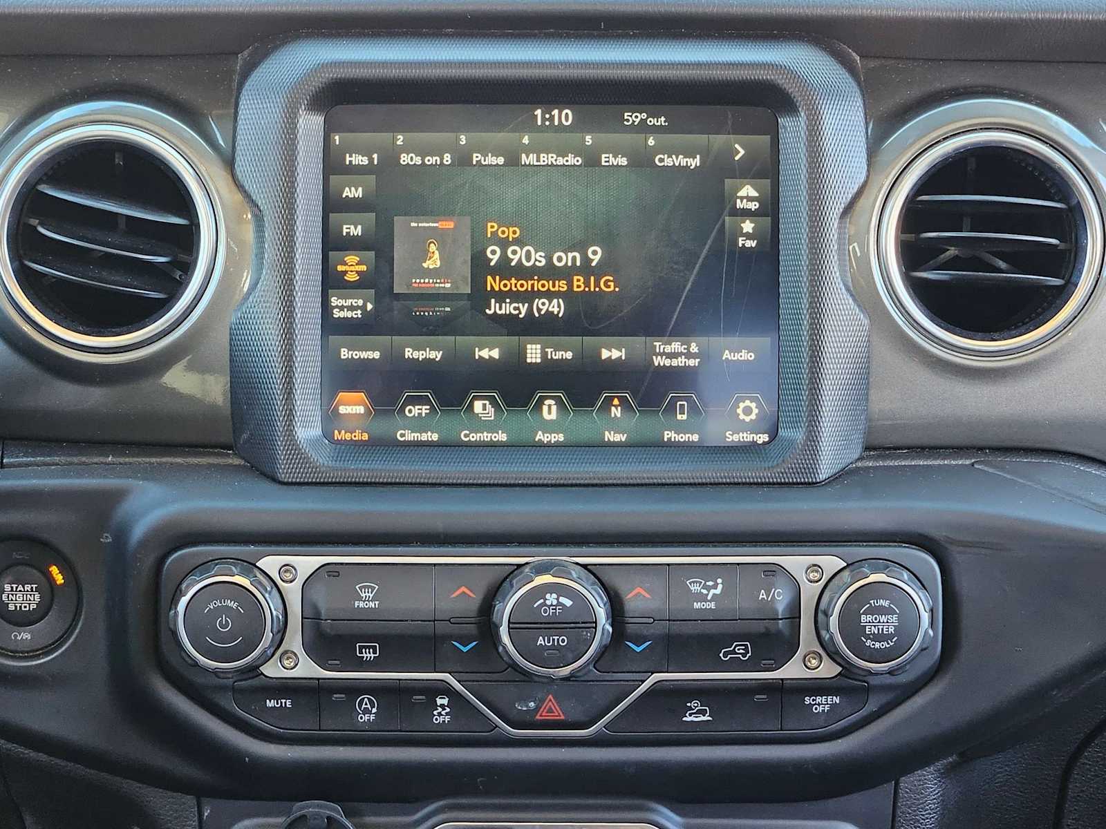 Thumbnail: 2023 Jeep Gladiator - 21