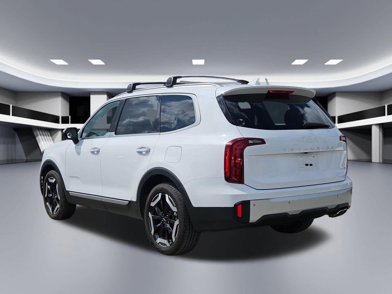 Thumbnail: 2024 Kia Telluride - 4