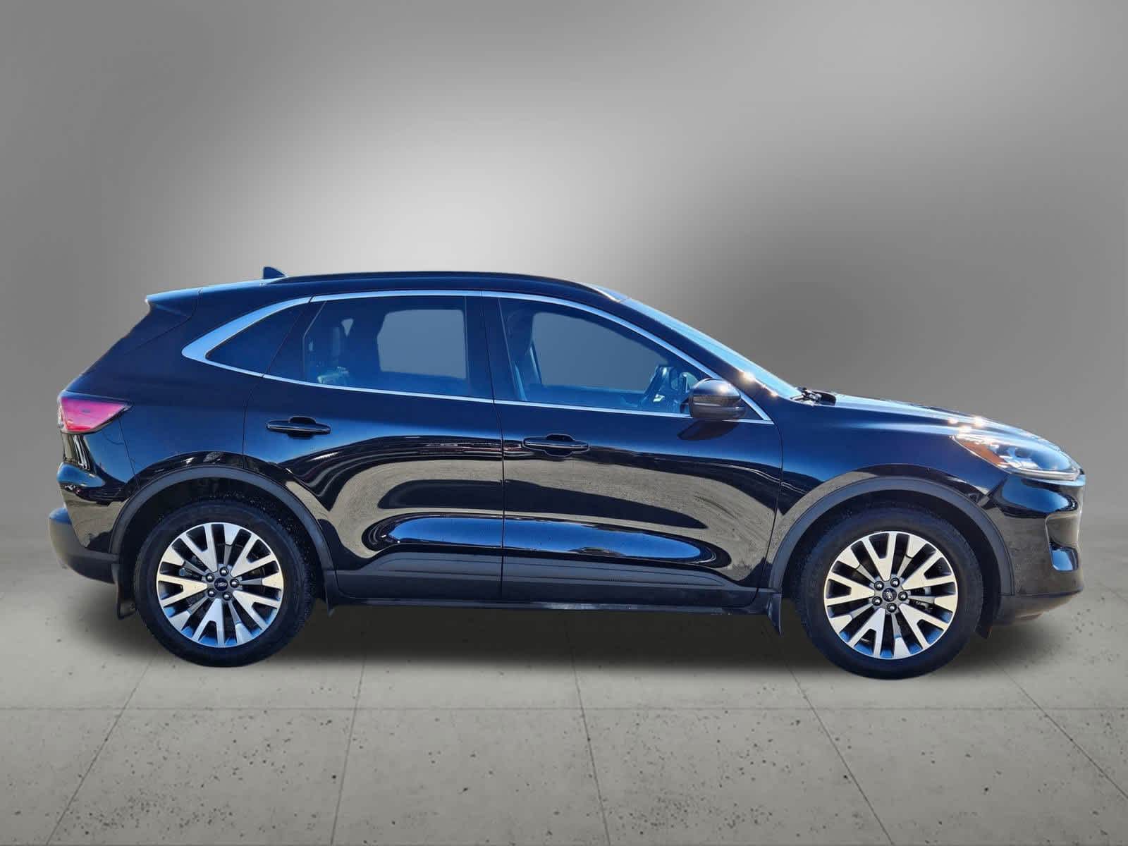 Thumbnail: 2020 Ford Escape - 6