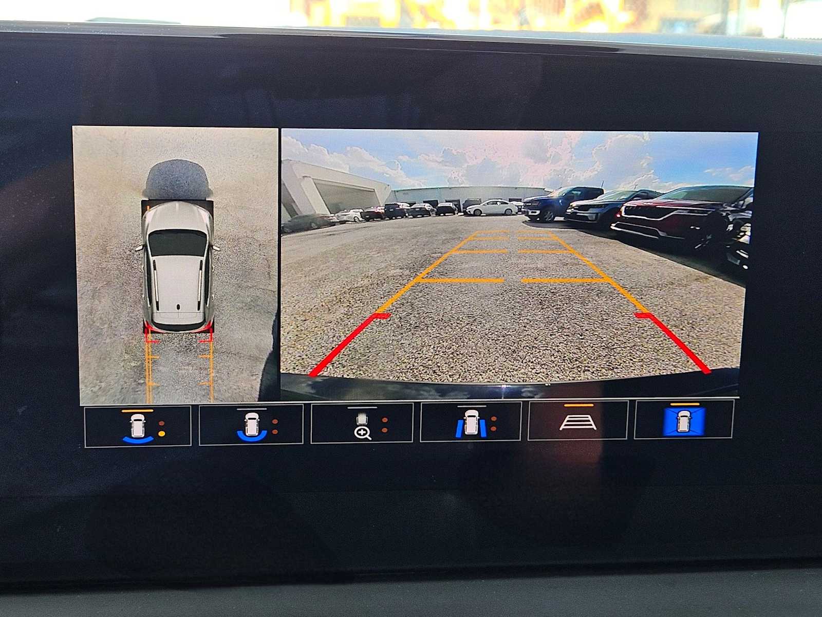 Thumbnail: 2024 Buick Encore GX - 27