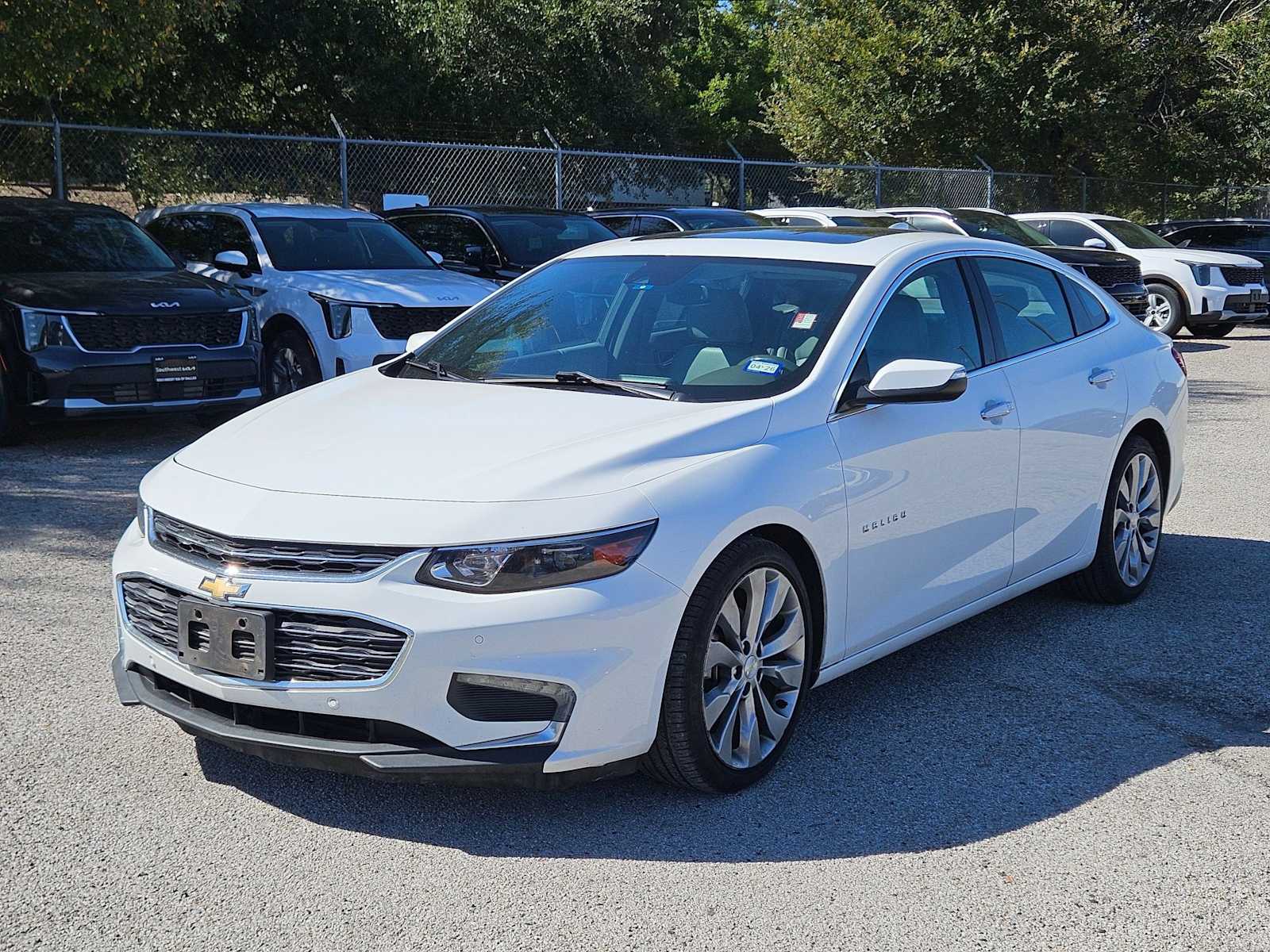 Thumbnail: 2018 Chevrolet Malibu - 9