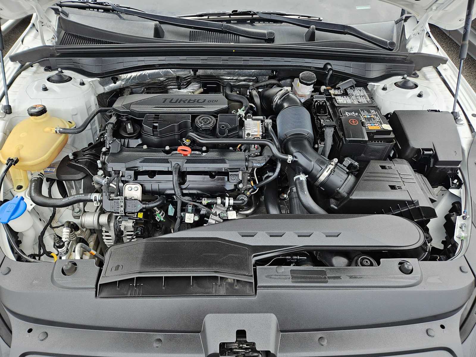 Thumbnail: 2023 Kia K5 - 15