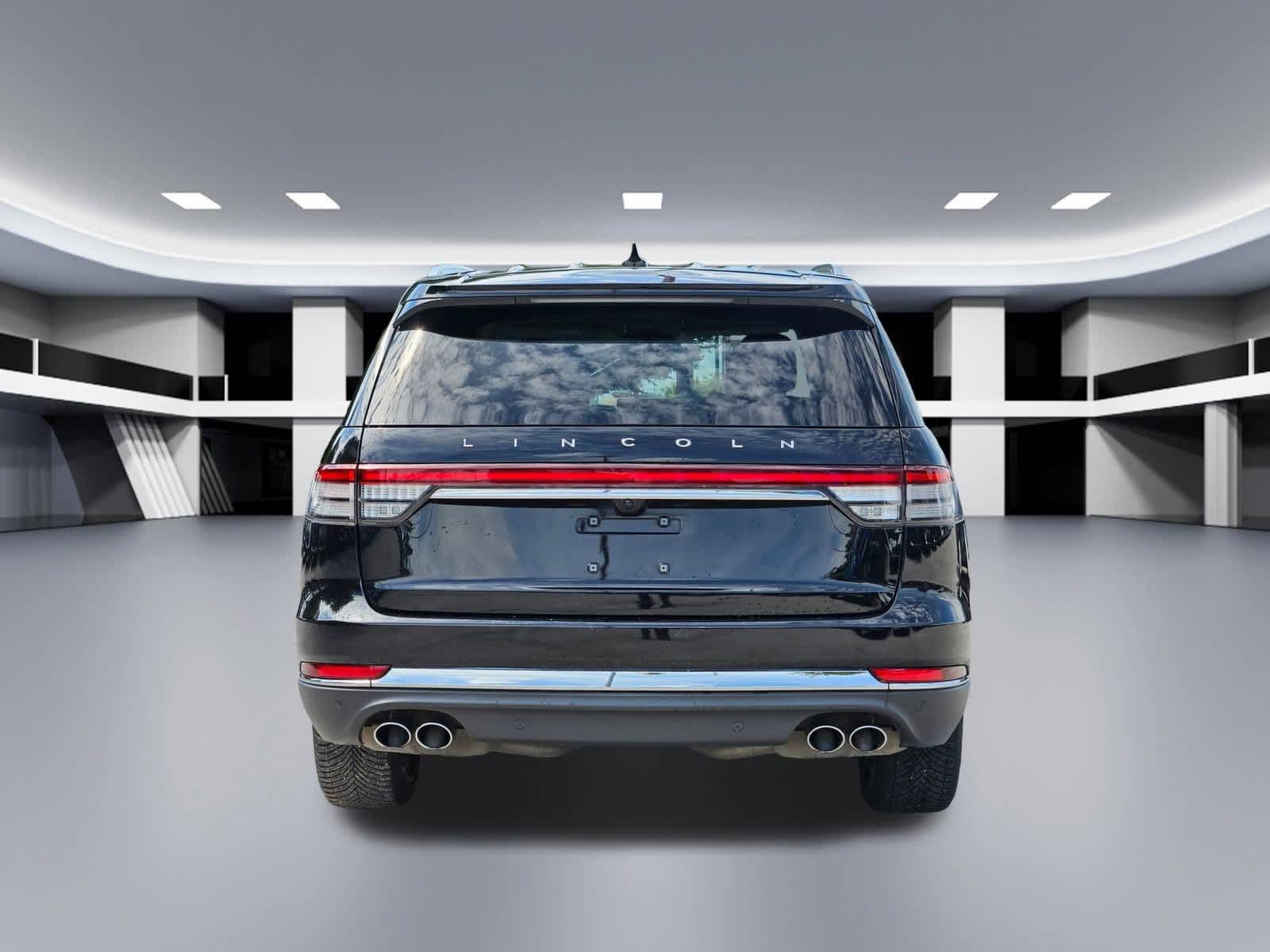 Thumbnail: 2021 Lincoln Aviator - 4