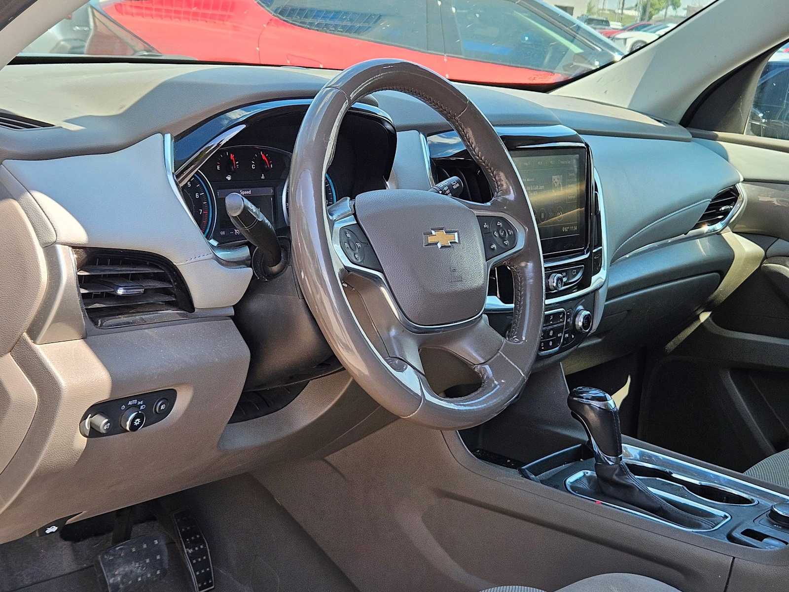 Thumbnail: 2020 Chevrolet Traverse - 11