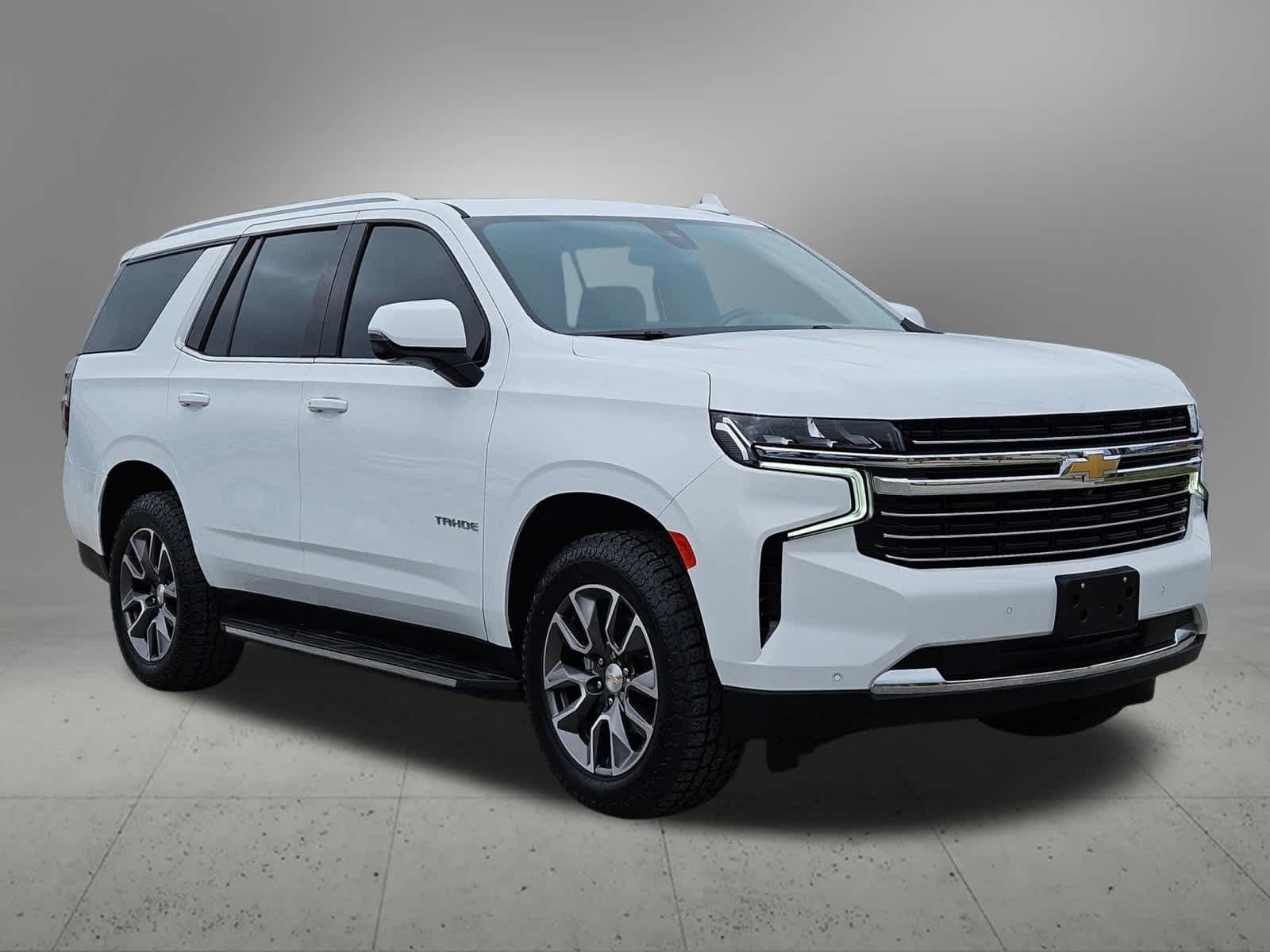 Thumbnail: 2022 Chevrolet Tahoe - 8