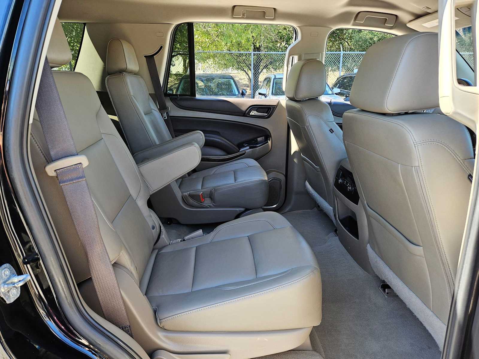 Thumbnail: 2020 Chevrolet Tahoe - 22