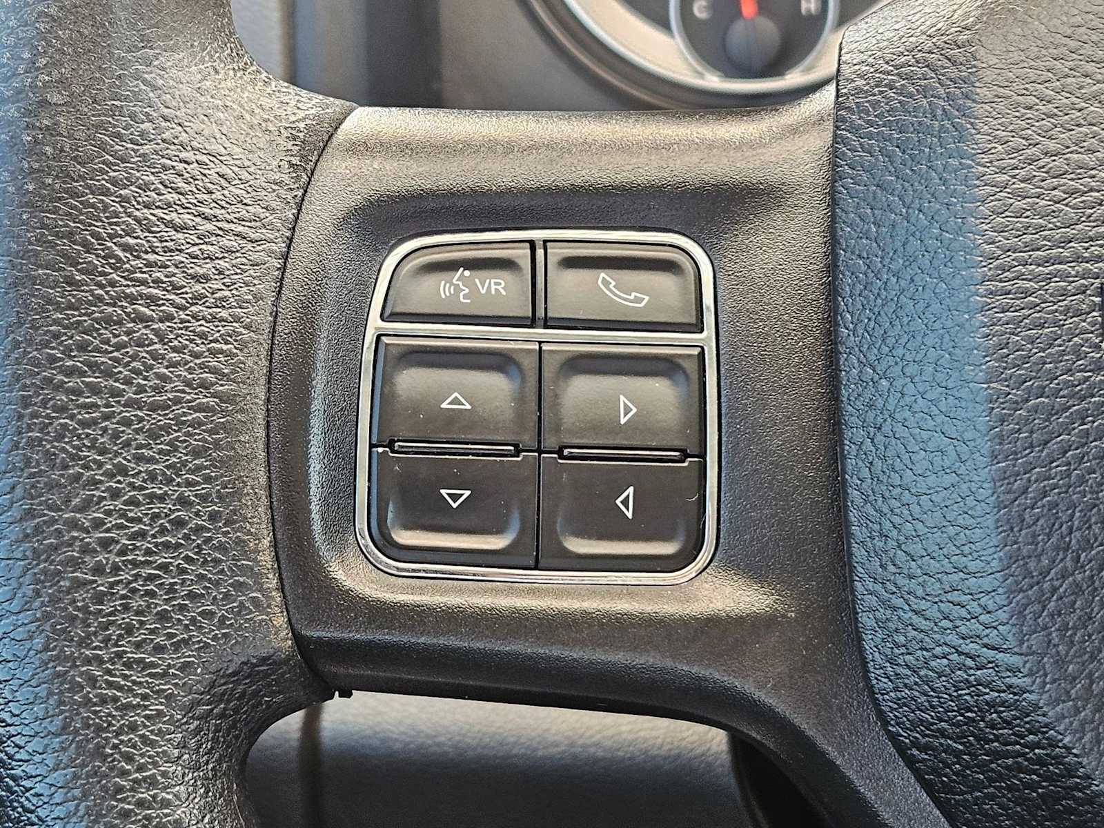 Thumbnail: 2019 RAM 1500 Classic - 21