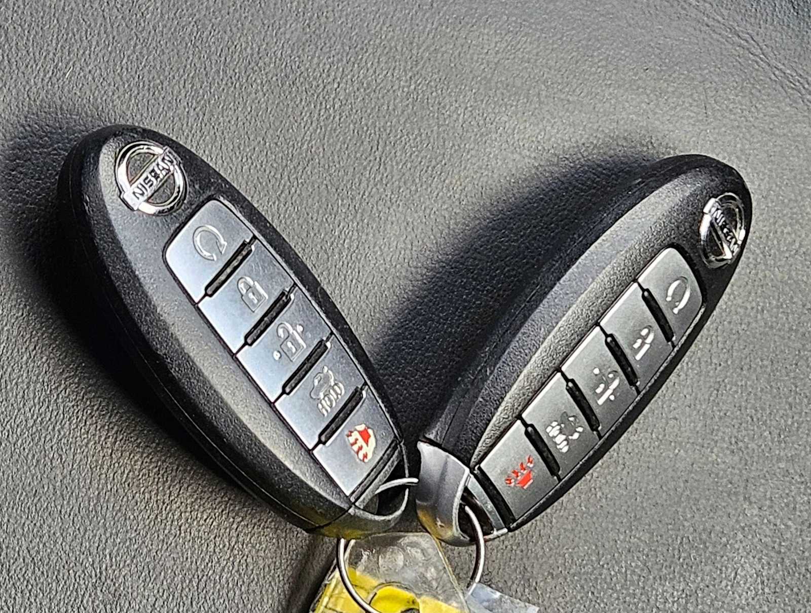 Thumbnail: 2017 Nissan Maxima - 34